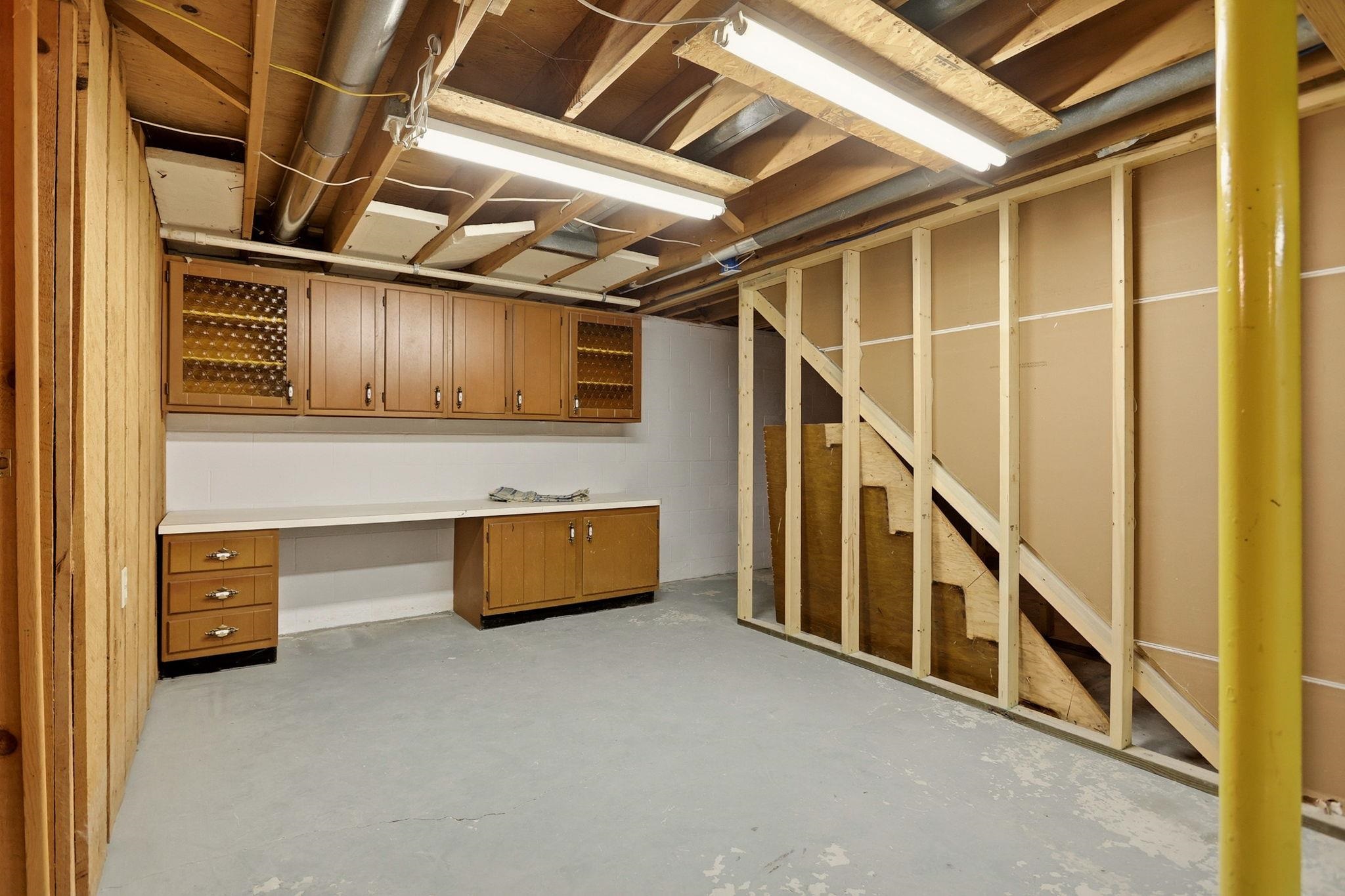 2141 Maple Road Property Photo 35