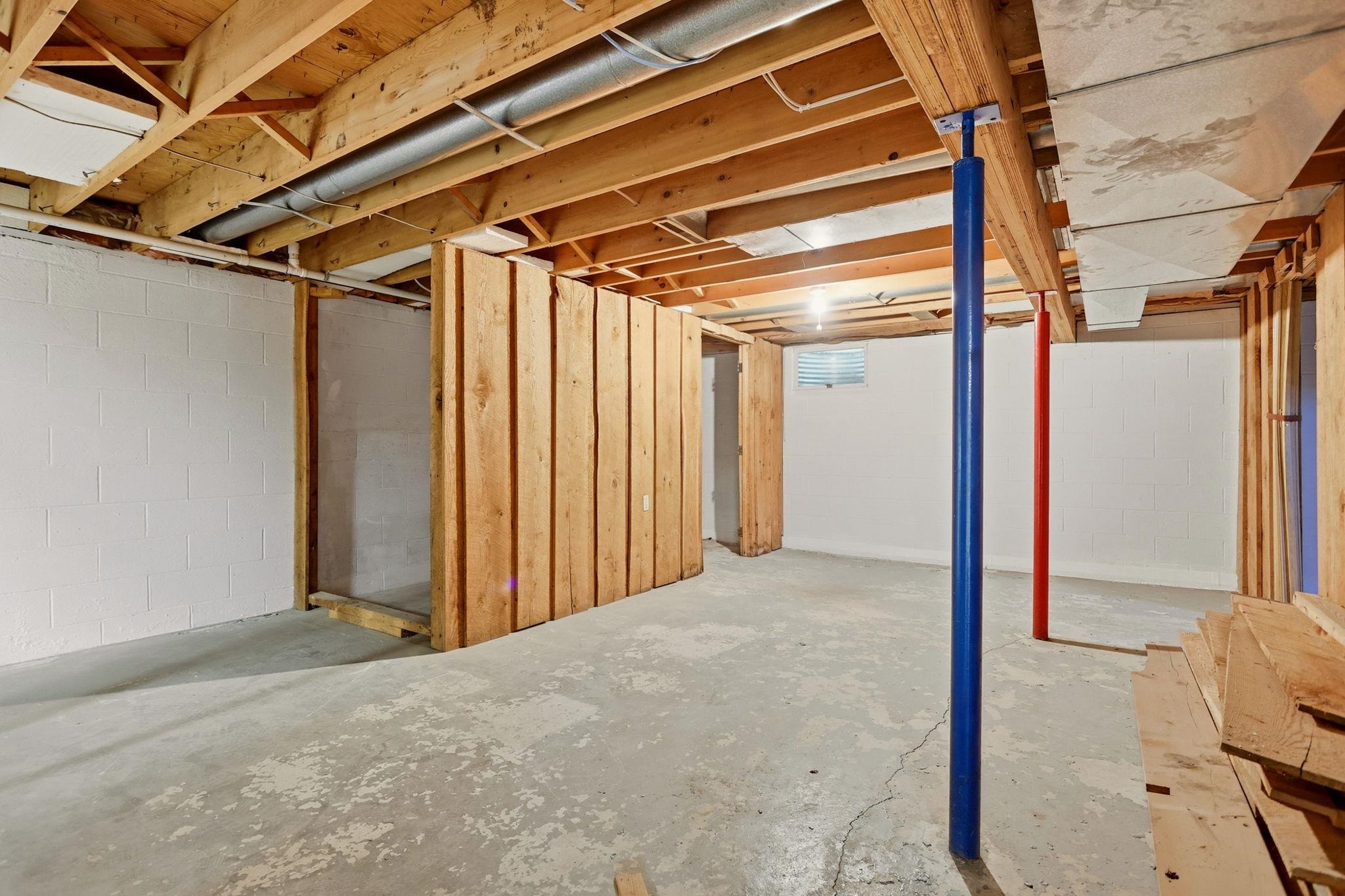 2141 Maple Road Property Photo 37