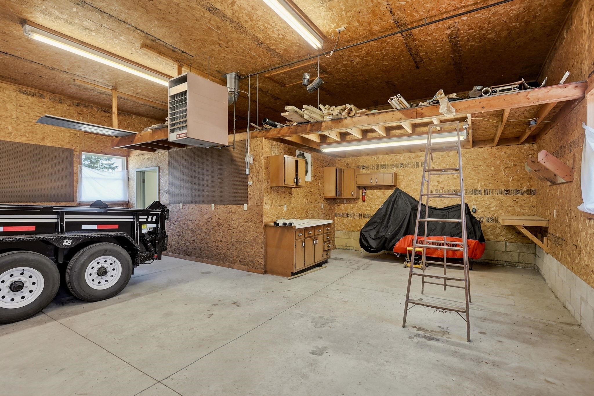 2141 Maple Road Property Photo 43