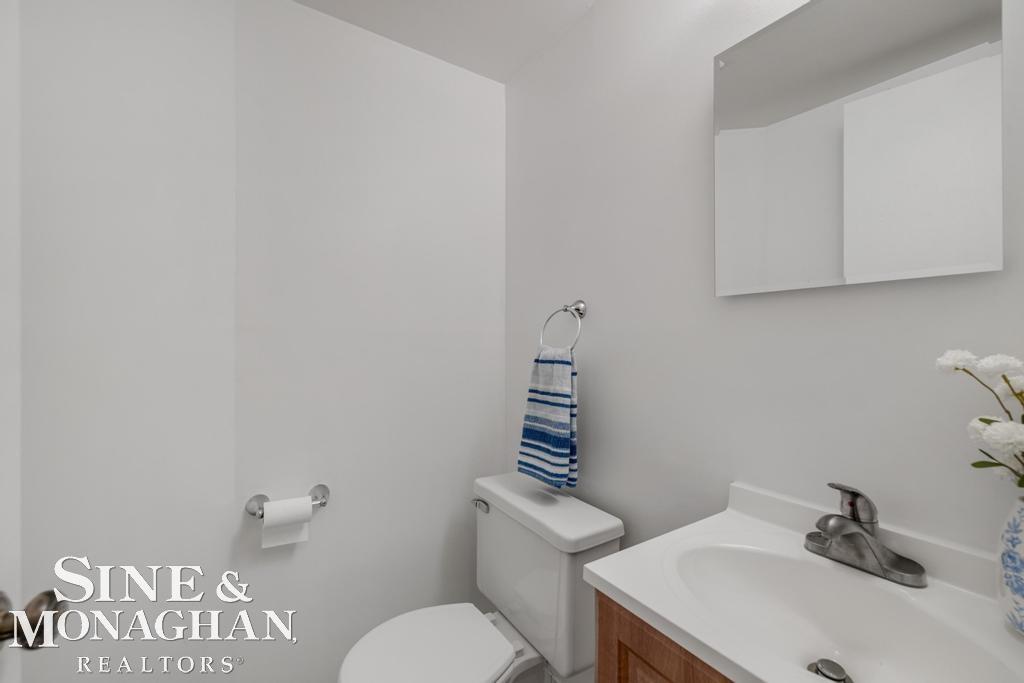 24151 Meadow Bridge Drive Property Photo 13