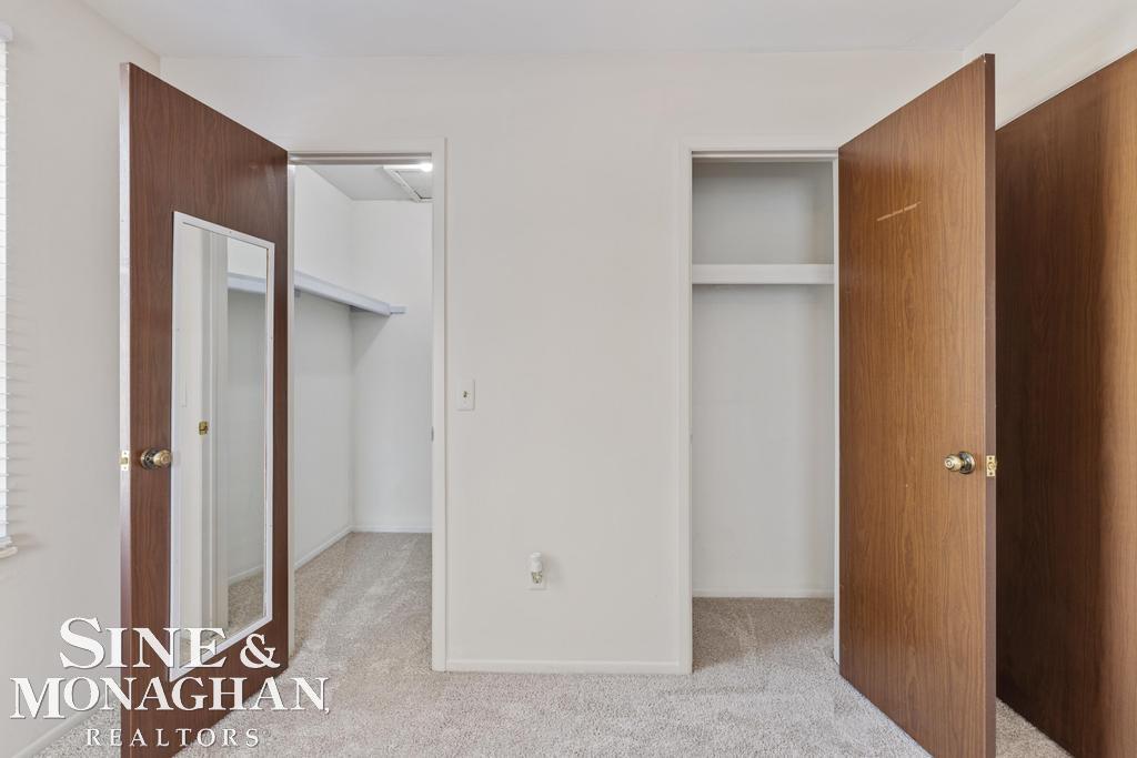 24151 Meadow Bridge Drive Property Photo 17