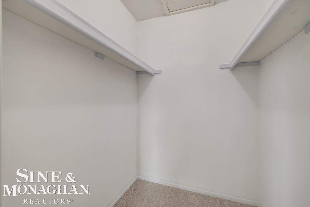 24151 Meadow Bridge Drive Property Photo 18