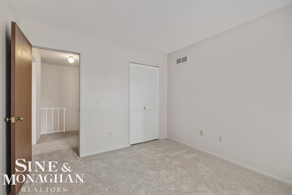 24151 Meadow Bridge Drive Property Photo 23