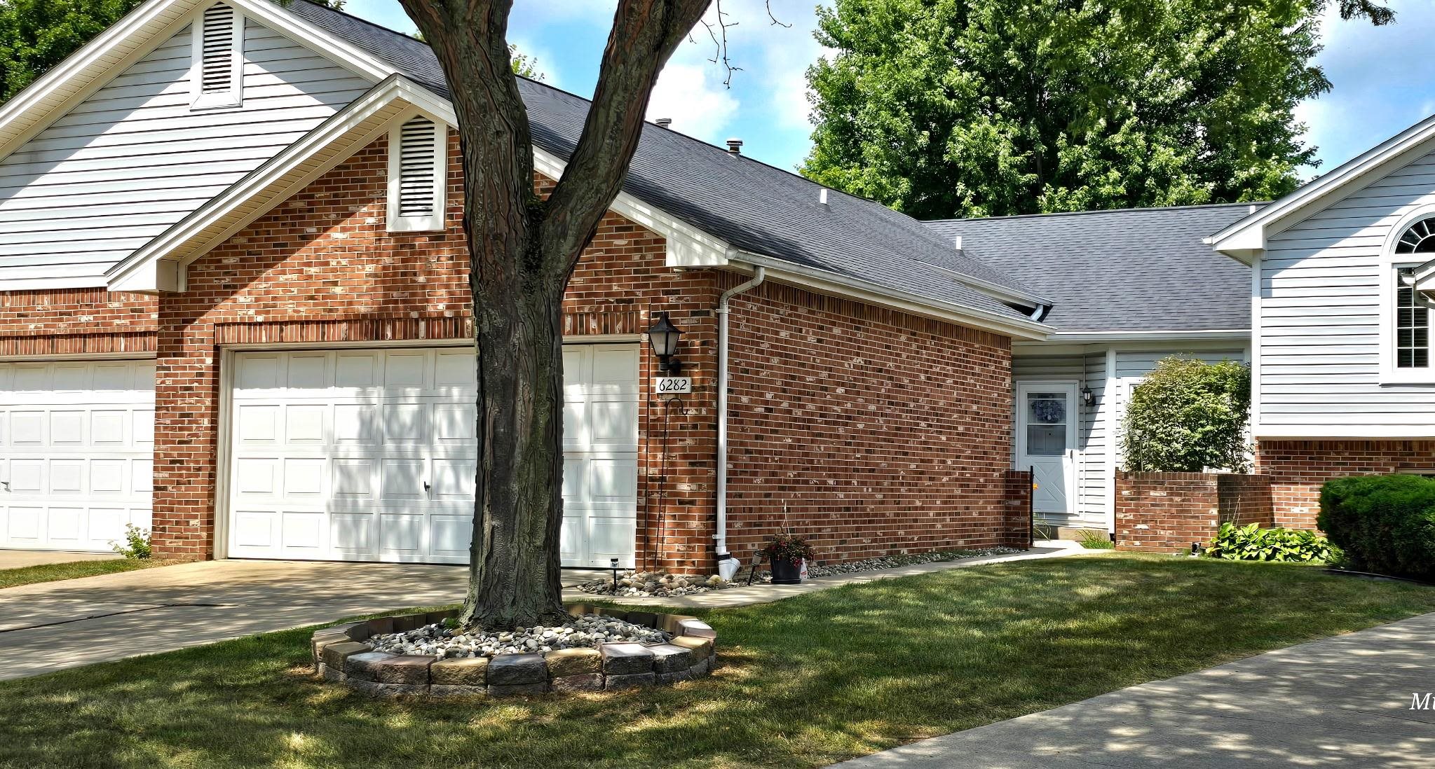 6282 Squire Lake Drive Property Photo 1