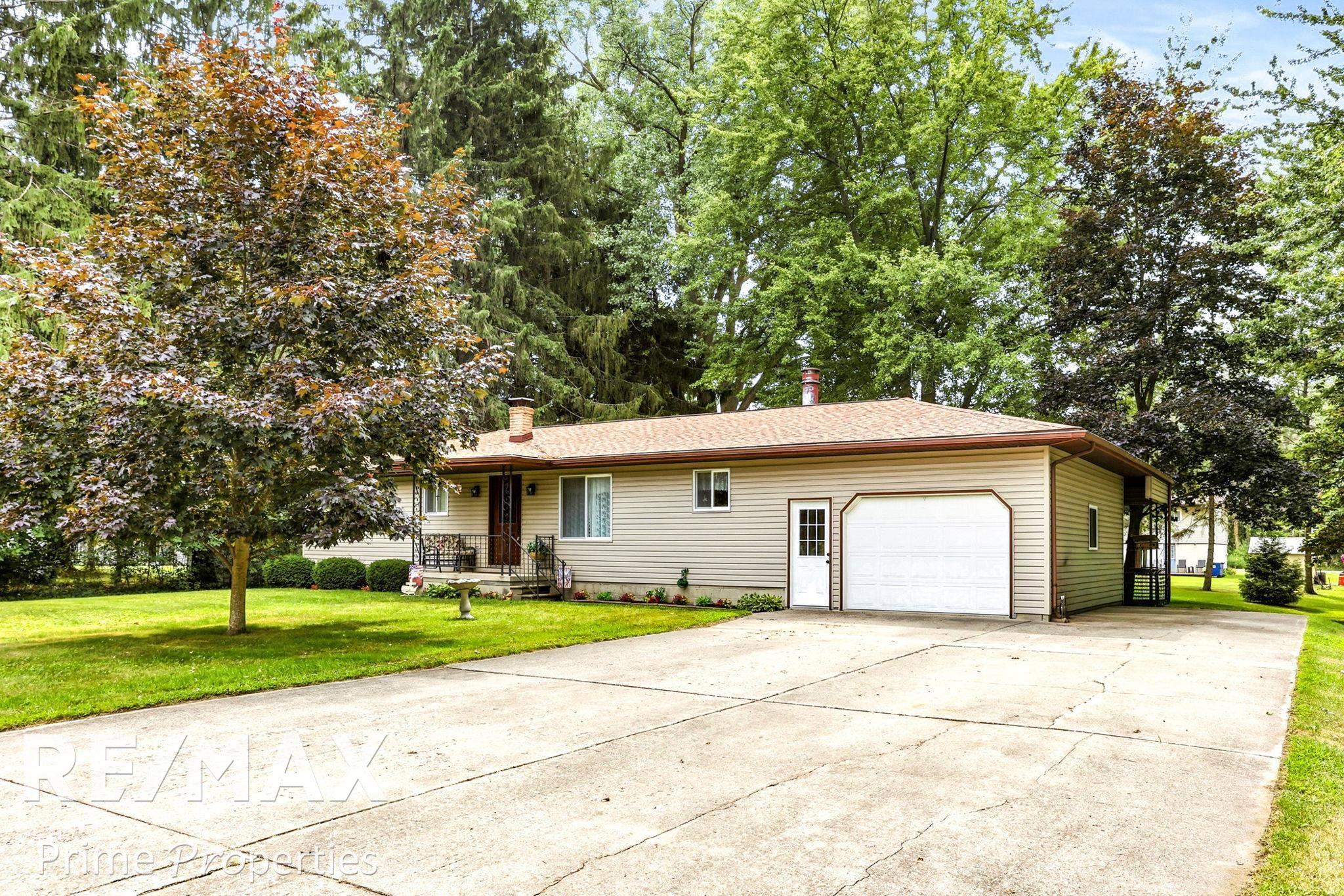 3942 Waltmar Drive Property Photo 3