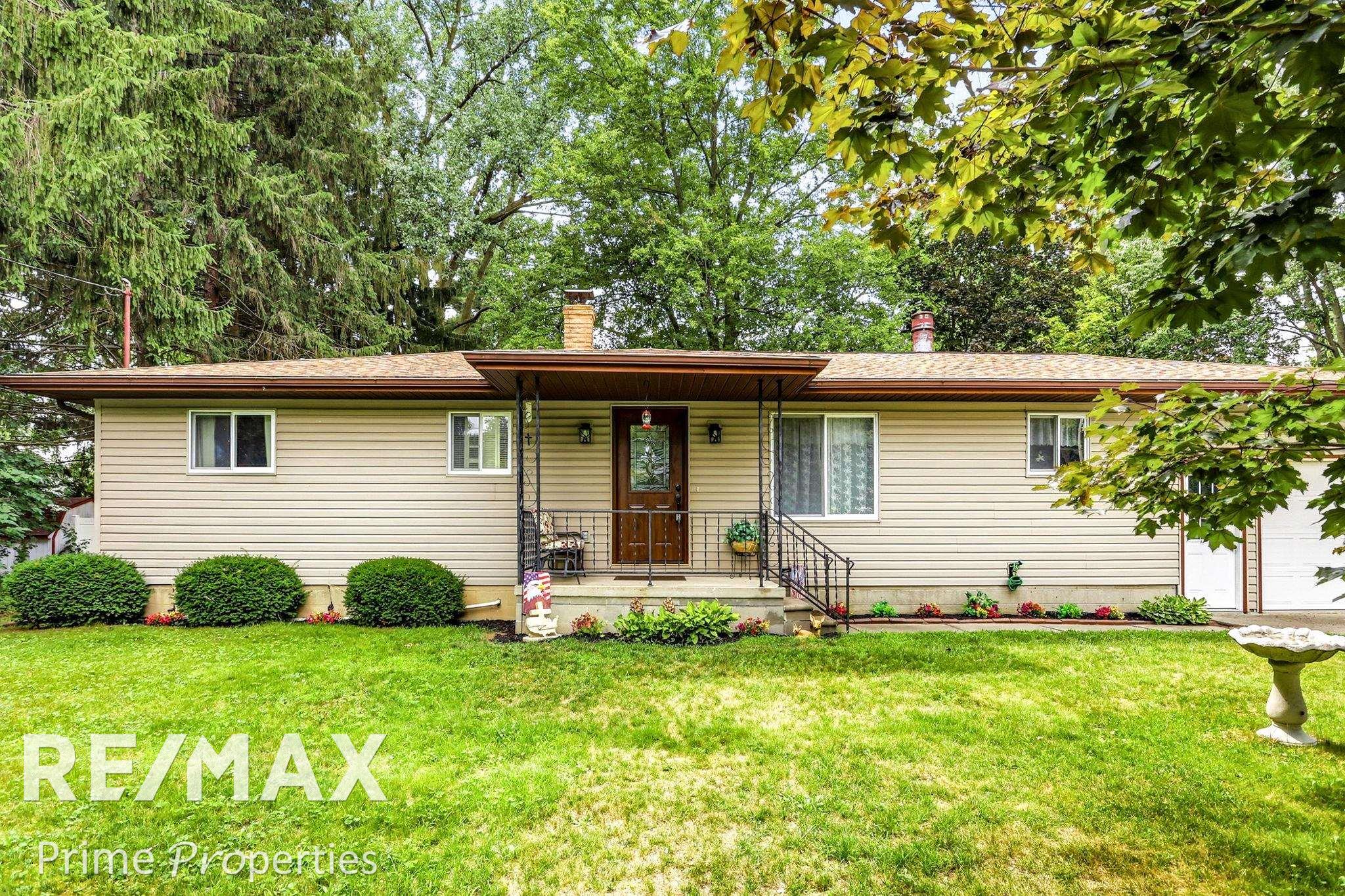 3942 Waltmar Drive Property Photo 4