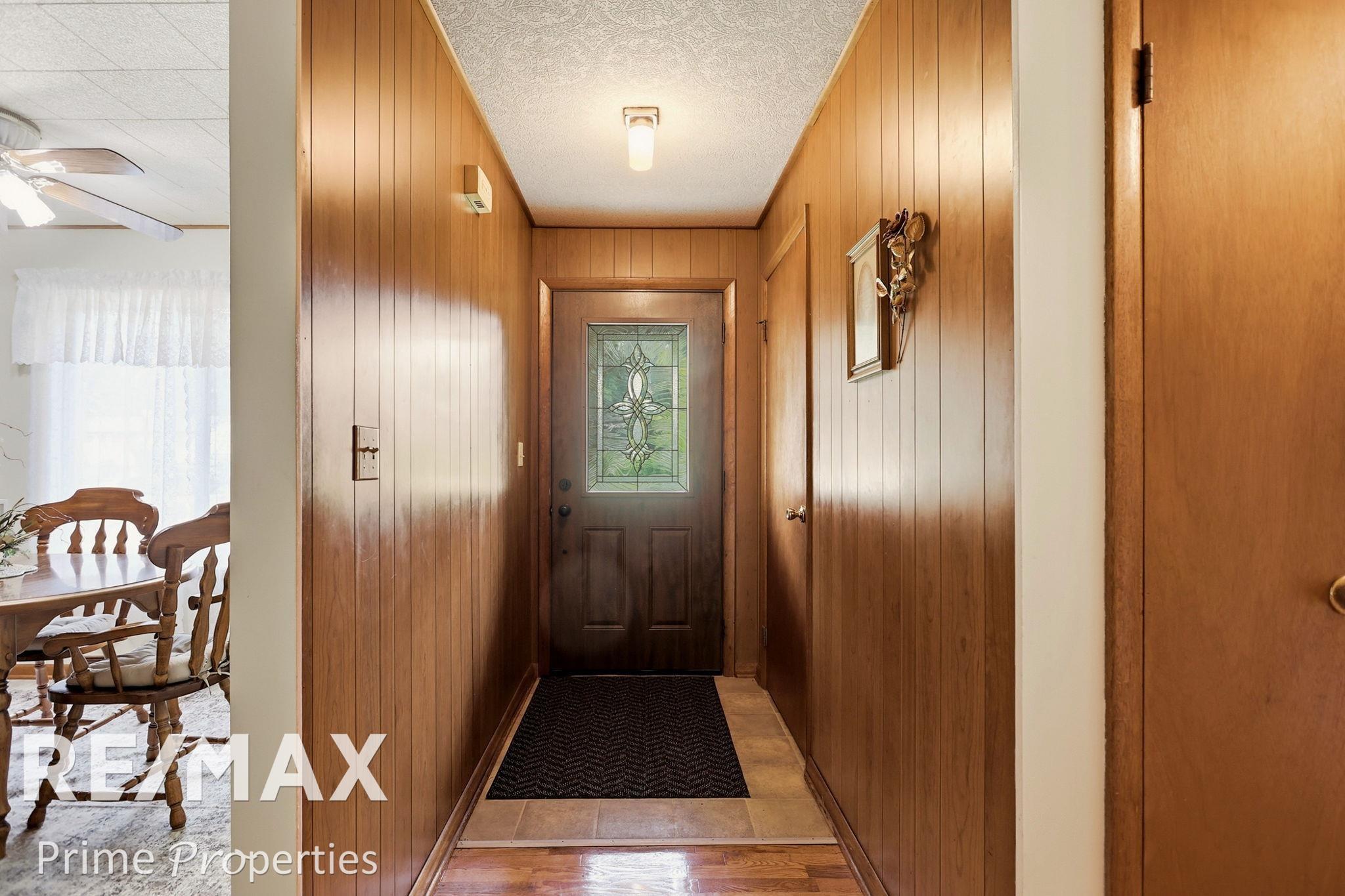 3942 Waltmar Drive Property Photo 8