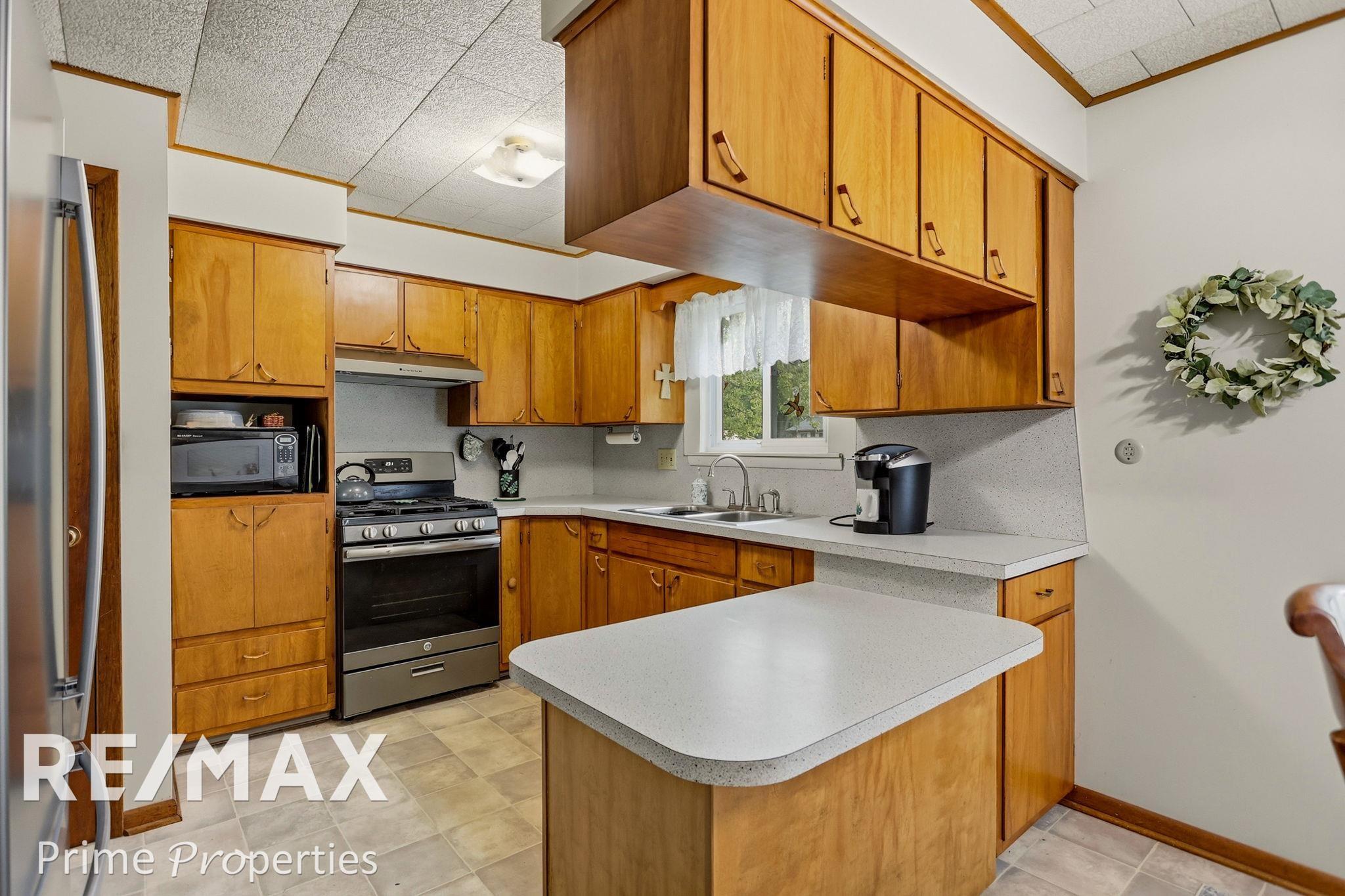 3942 Waltmar Drive Property Photo 13