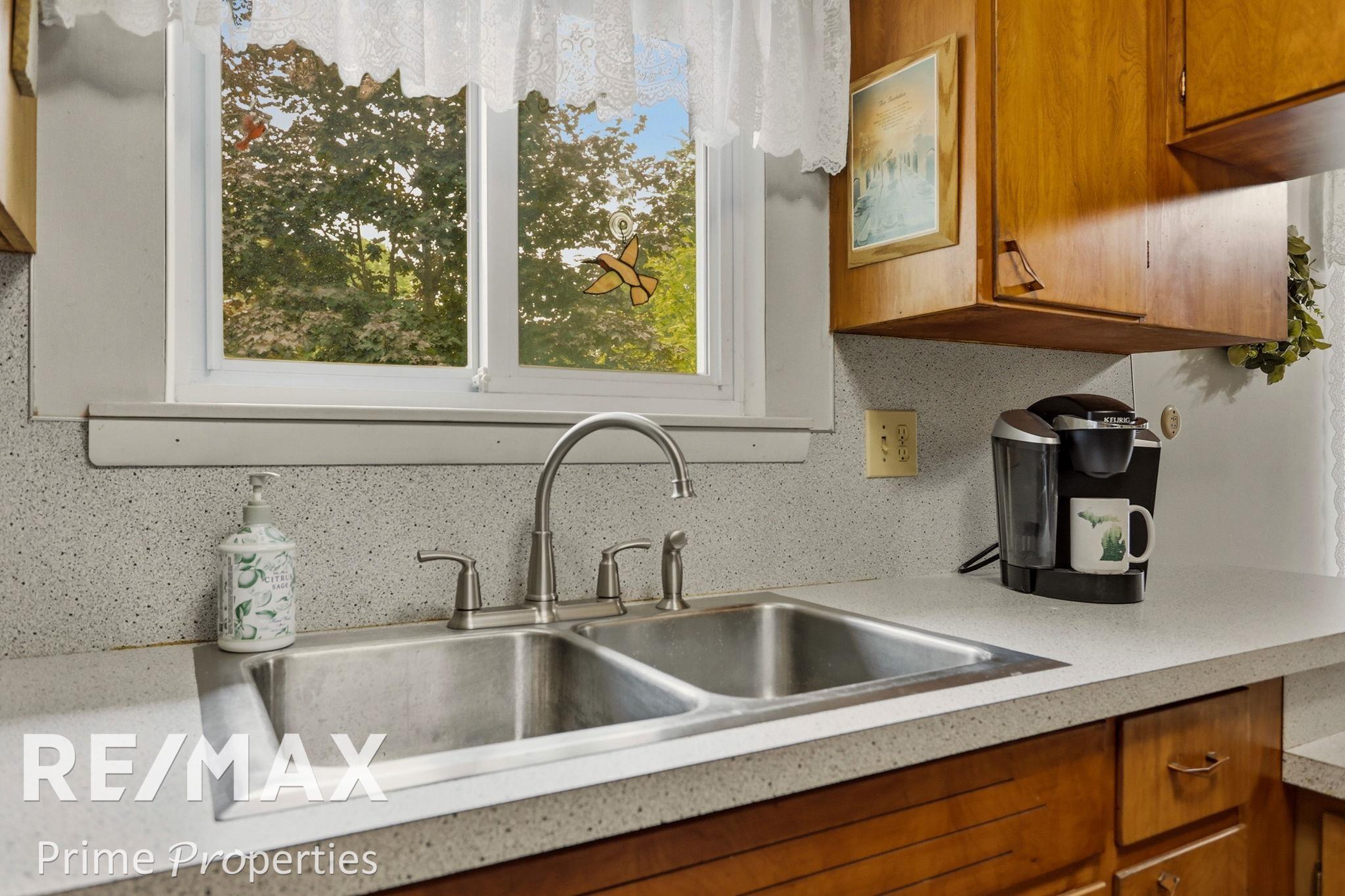 3942 Waltmar Drive Property Photo 15