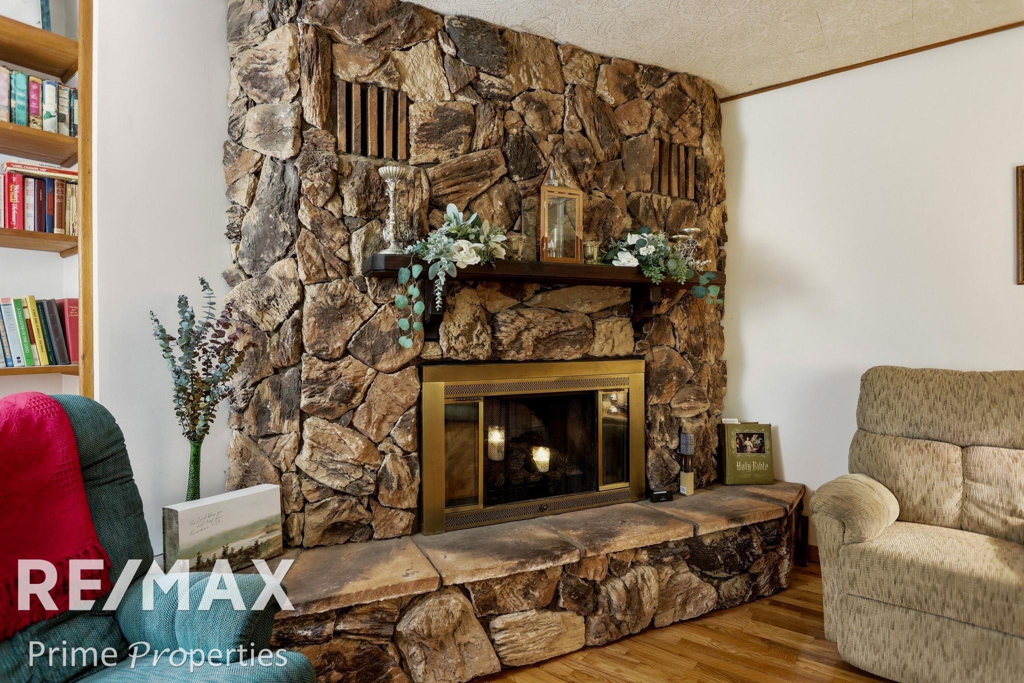 3942 Waltmar Drive Property Photo 19