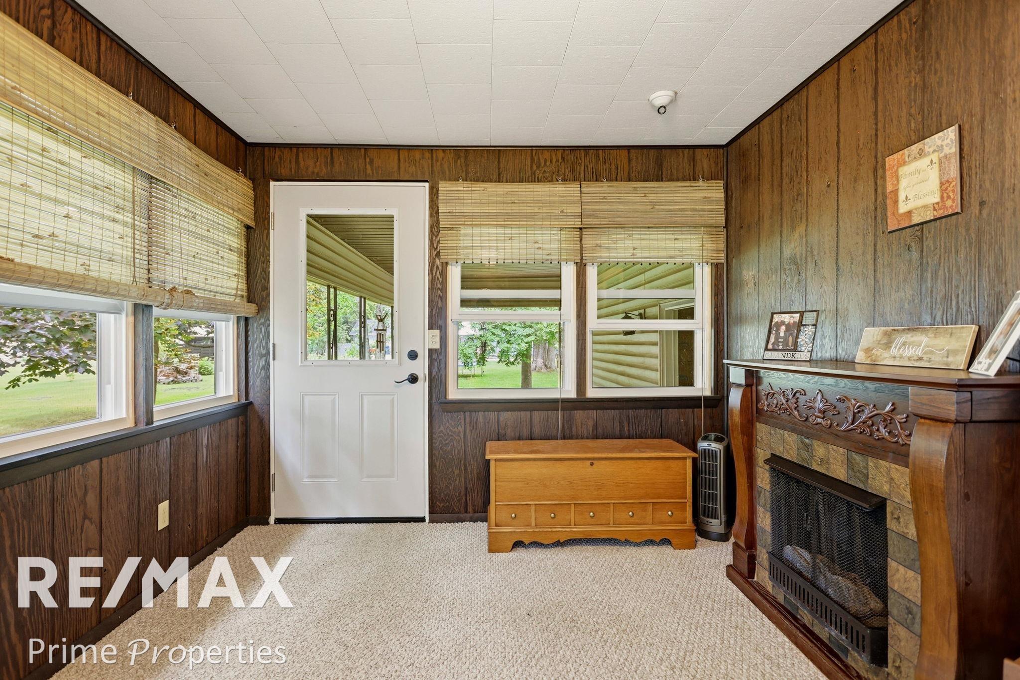 3942 Waltmar Drive Property Photo 24
