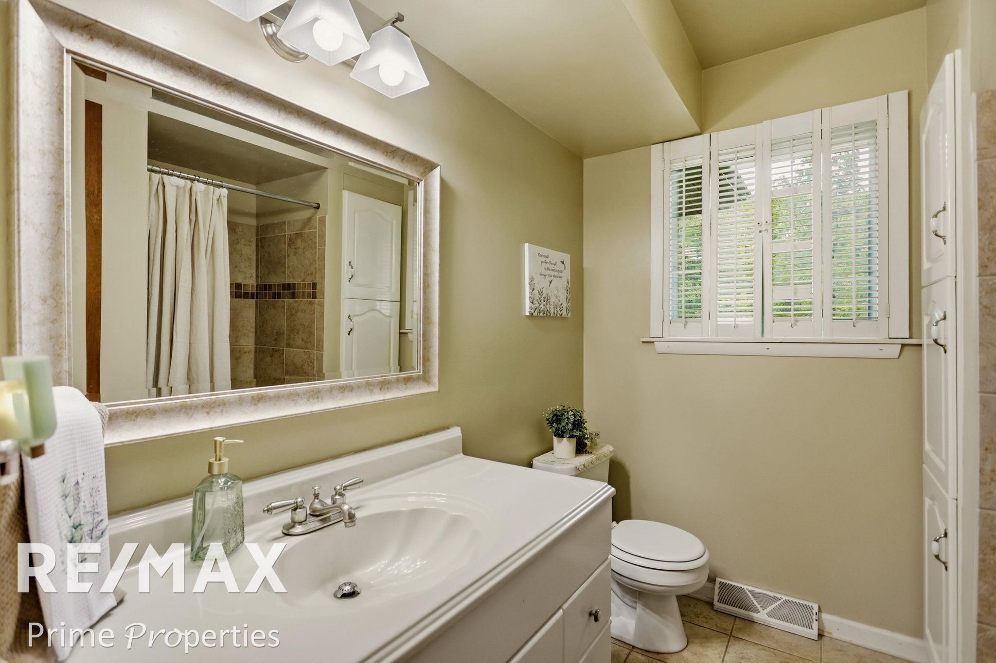 3942 Waltmar Drive Property Photo 31