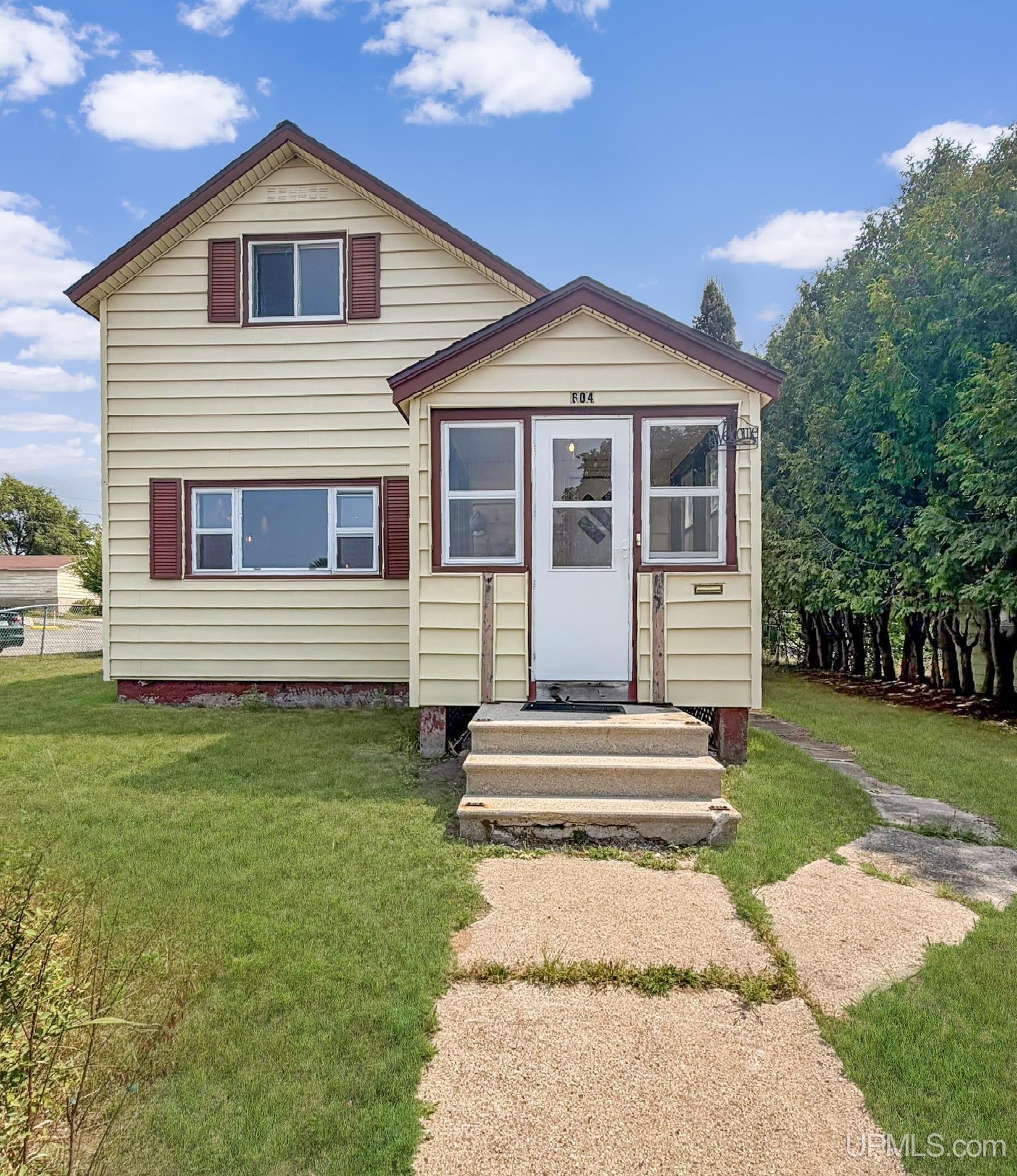 604 Section Street Property Photo 1
