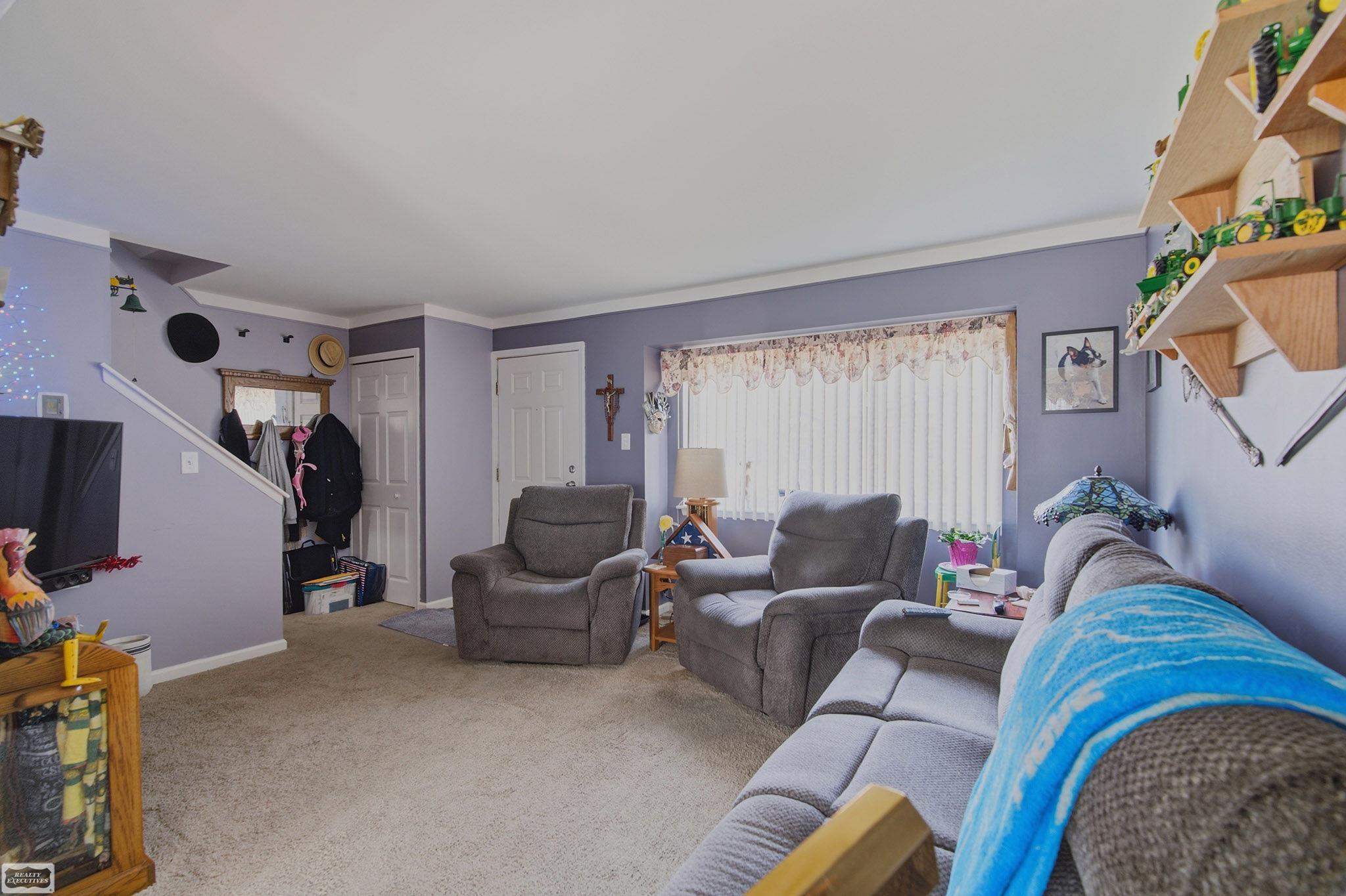 25842 Jeanette Court Street Property Photo 6