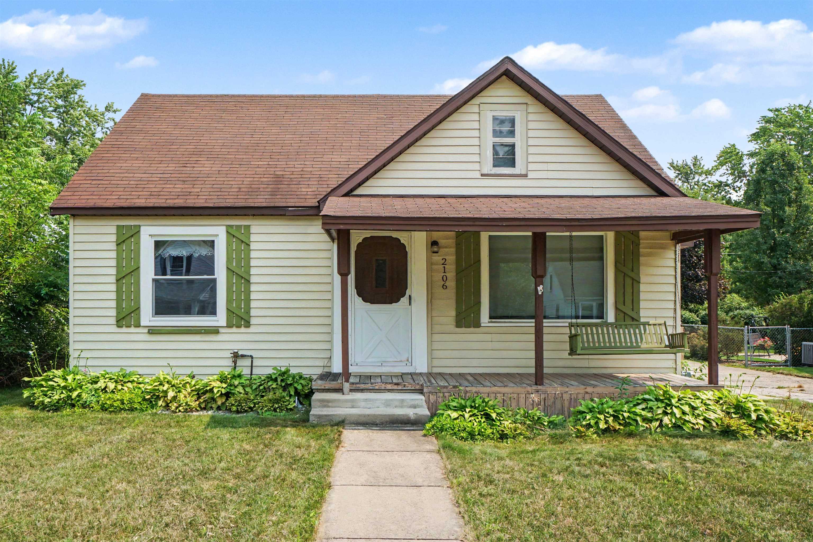 2106 Tennessee Street Property Photo 2