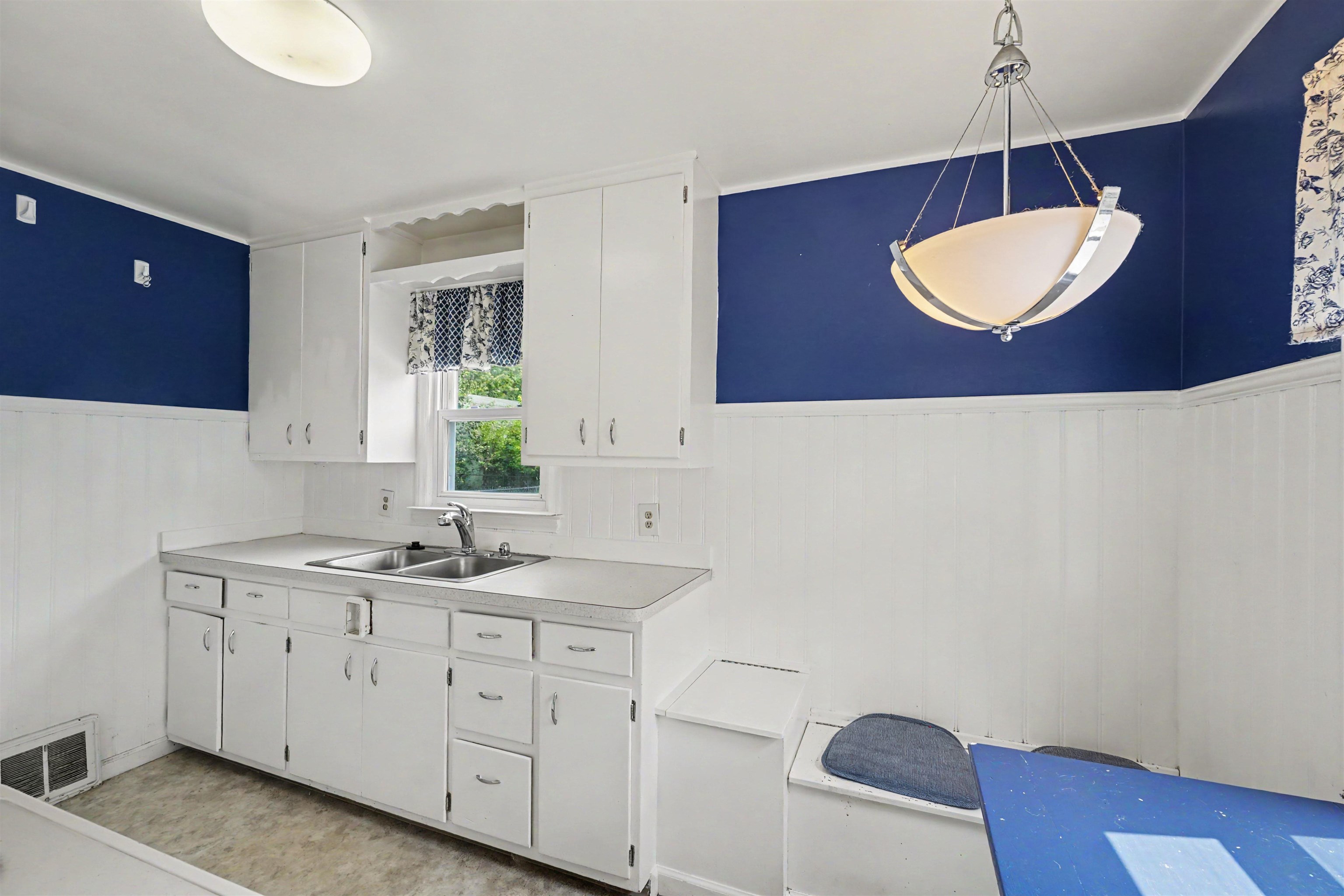 2106 Tennessee Street Property Photo 7