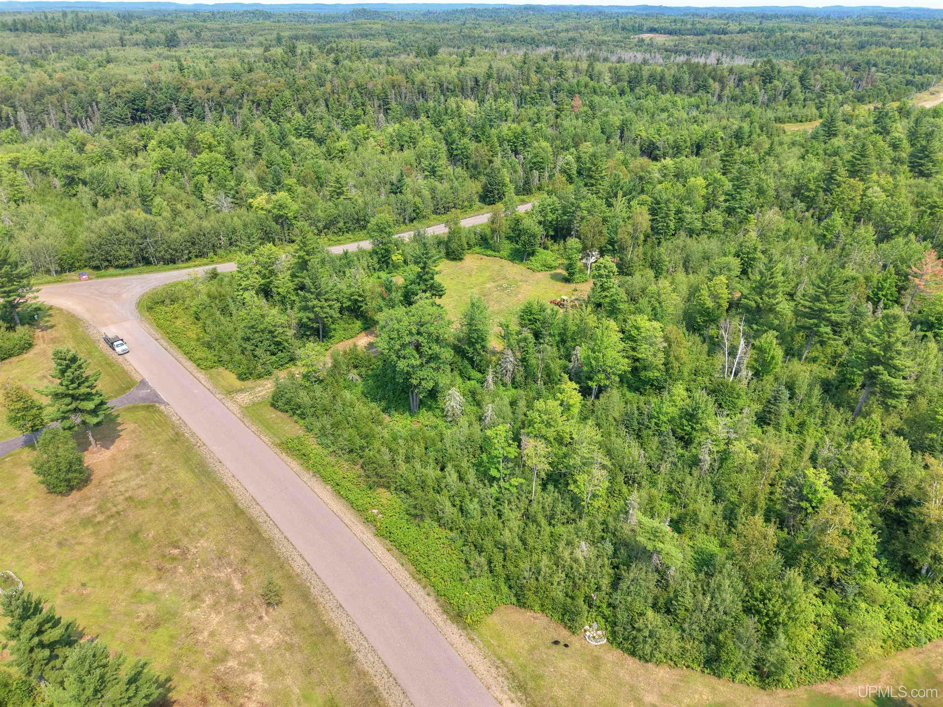 2360 Goldmine Creek Drive Property Photo 1
