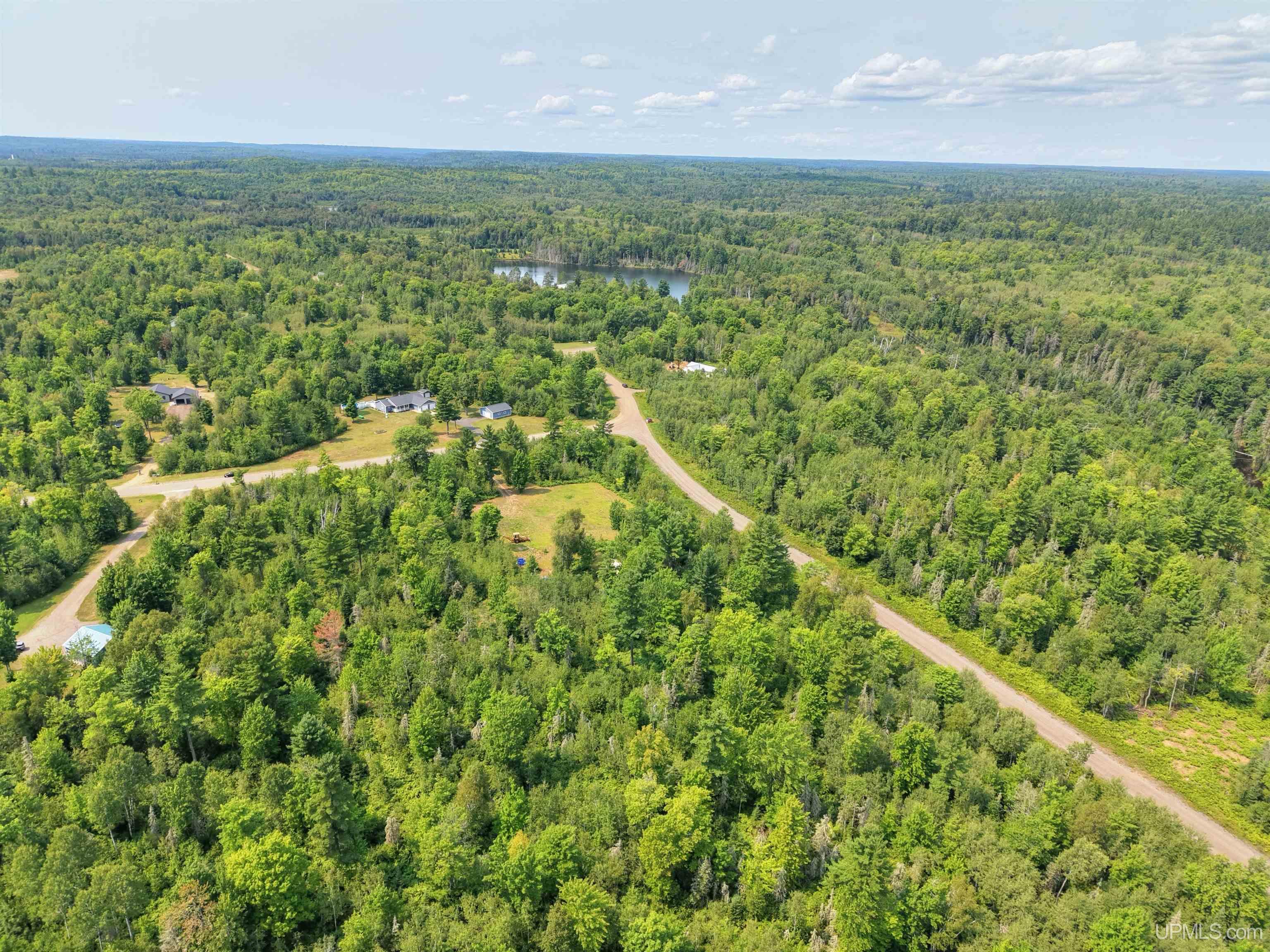 2360 Goldmine Creek Drive Property Photo 12