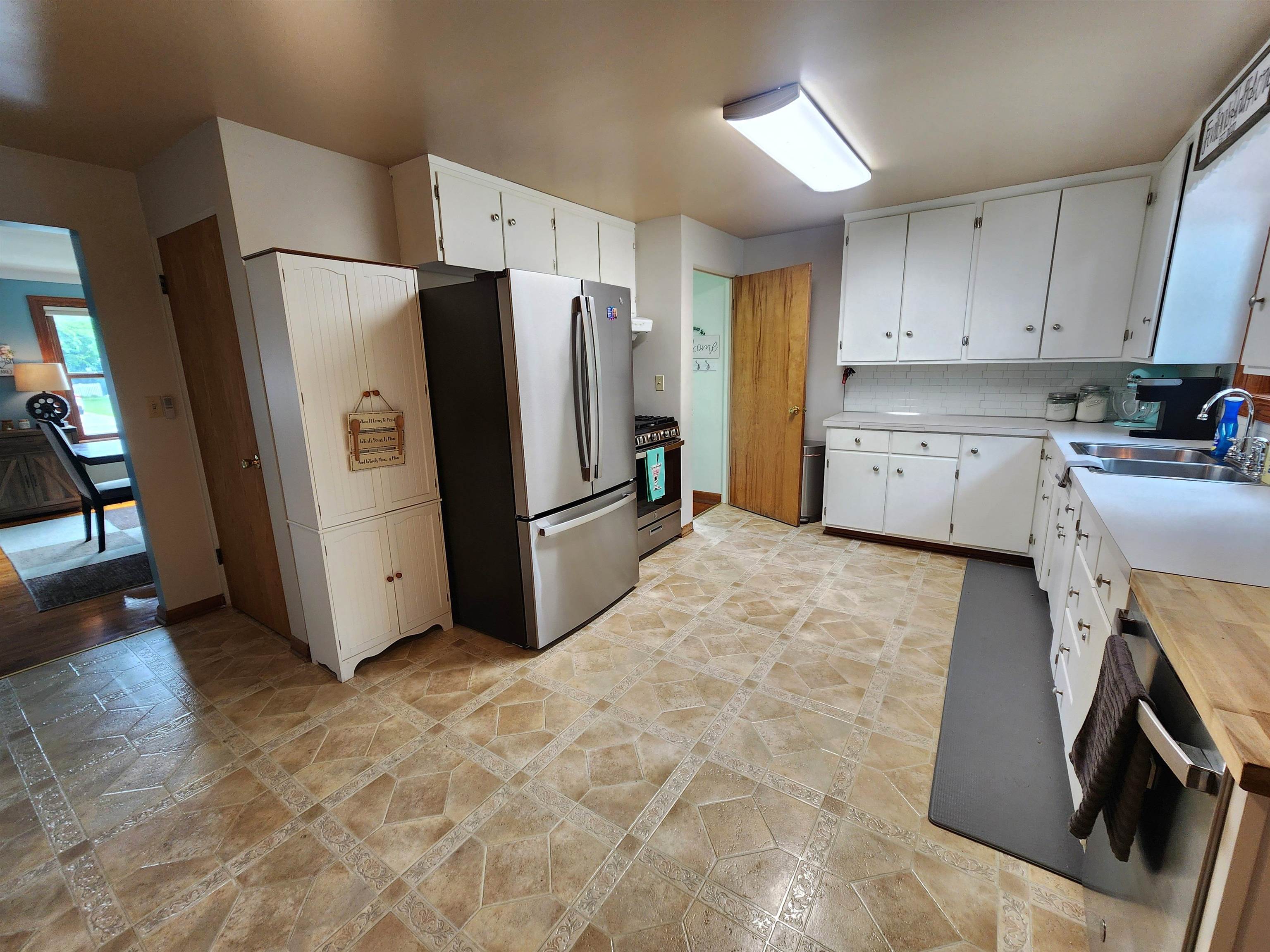 303 Yale Street Property Photo 9