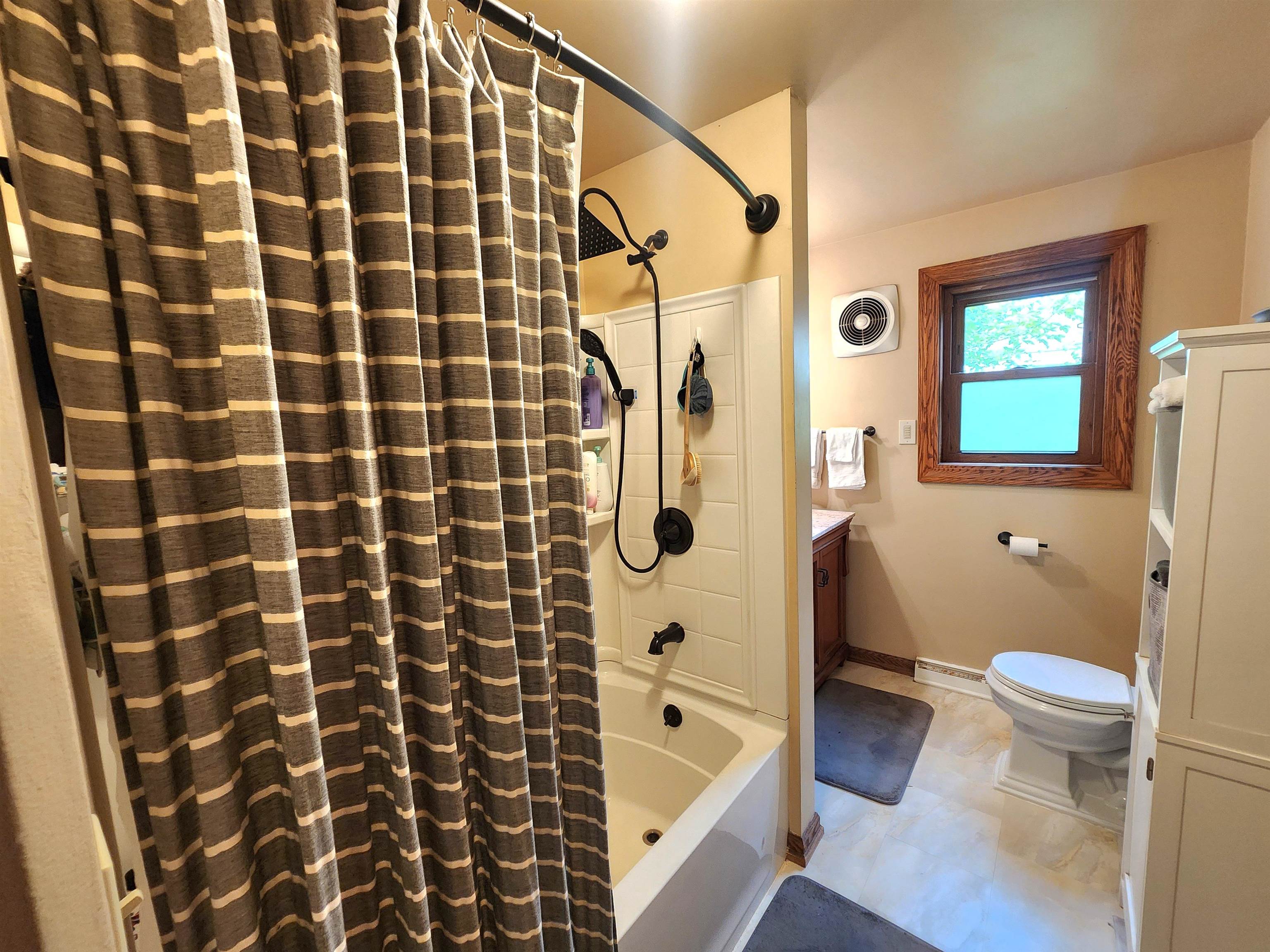 303 Yale Street Property Photo 21