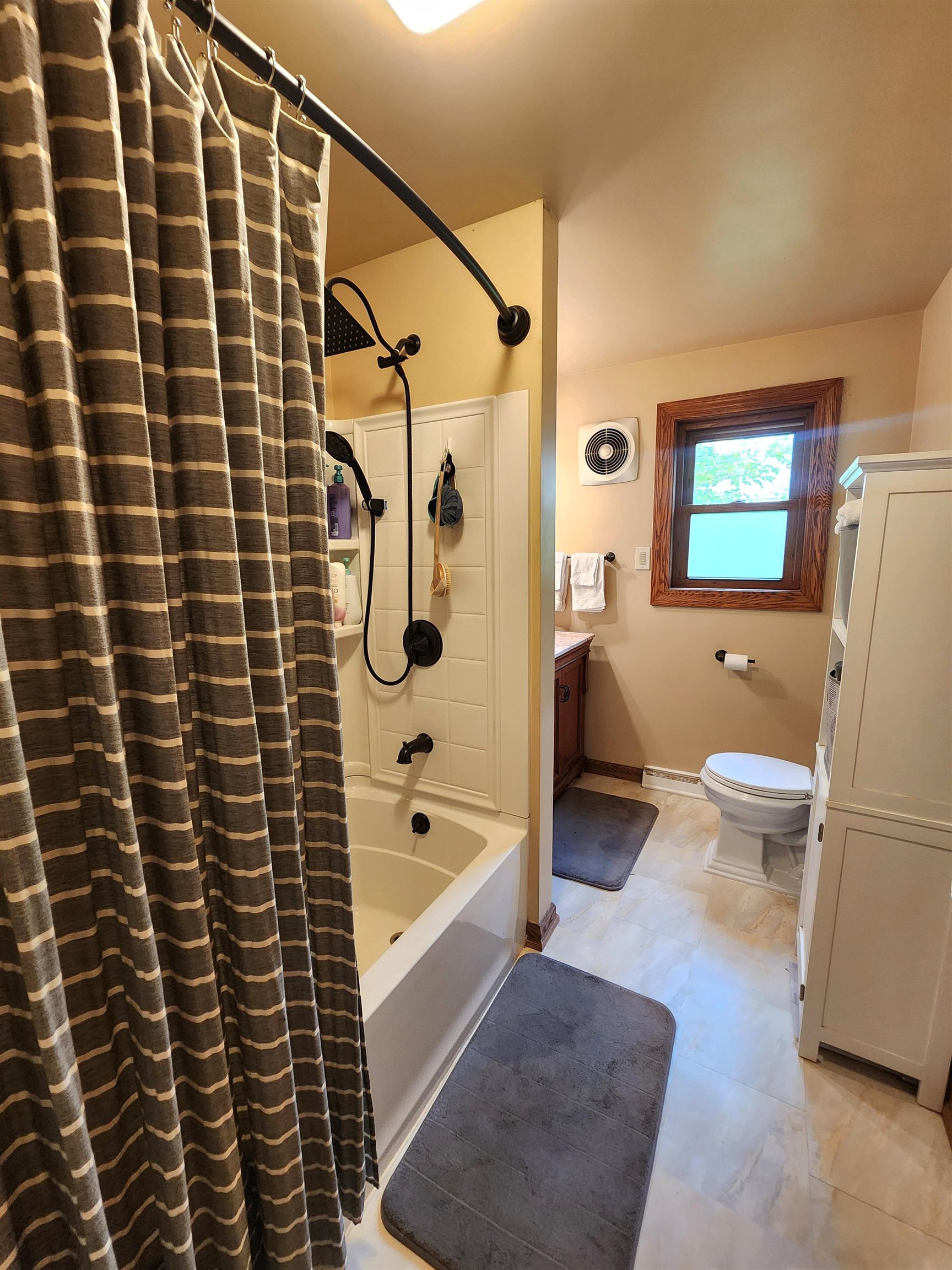 303 Yale Street Property Photo 22