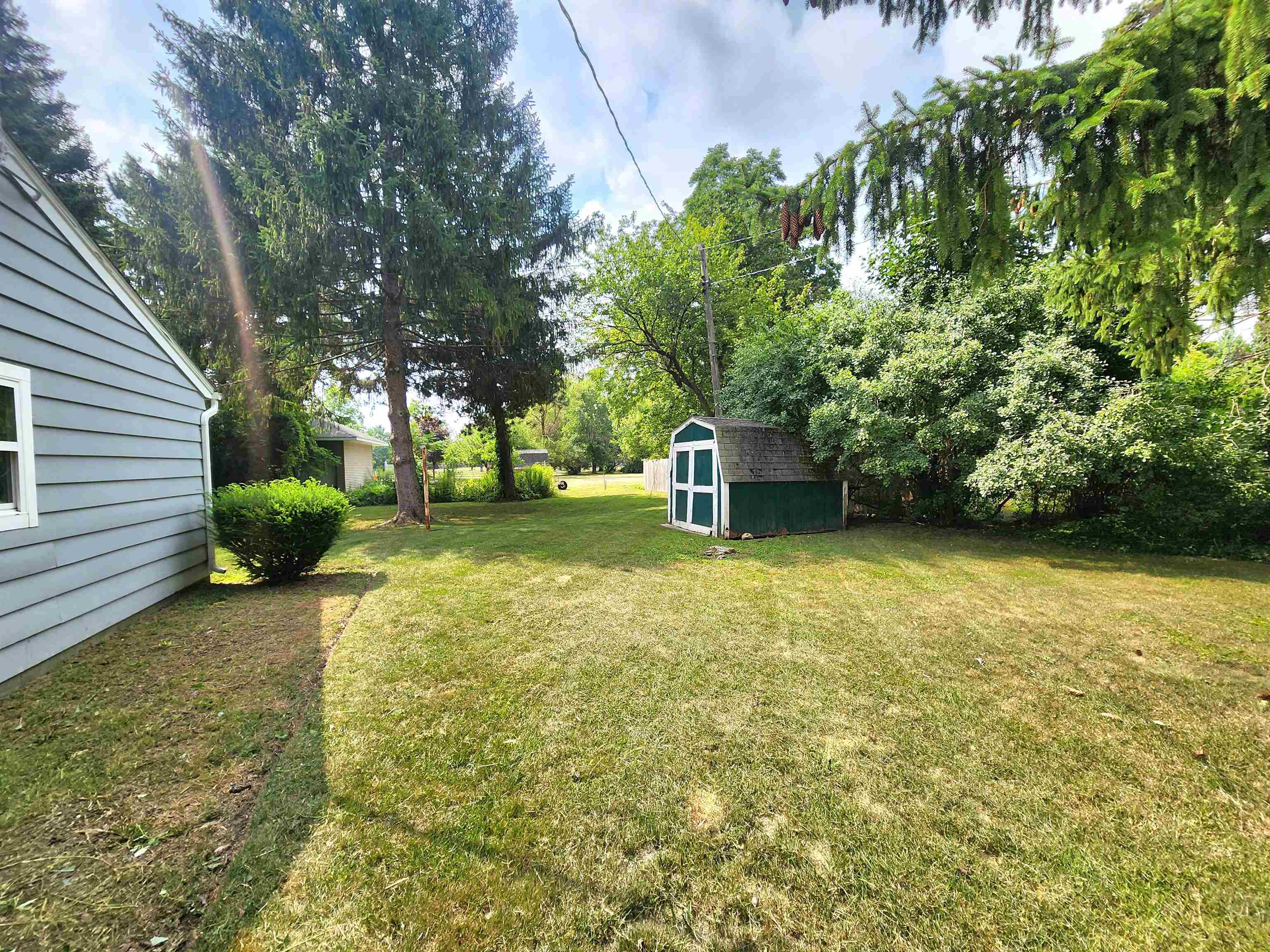 303 Yale Street Property Photo 37