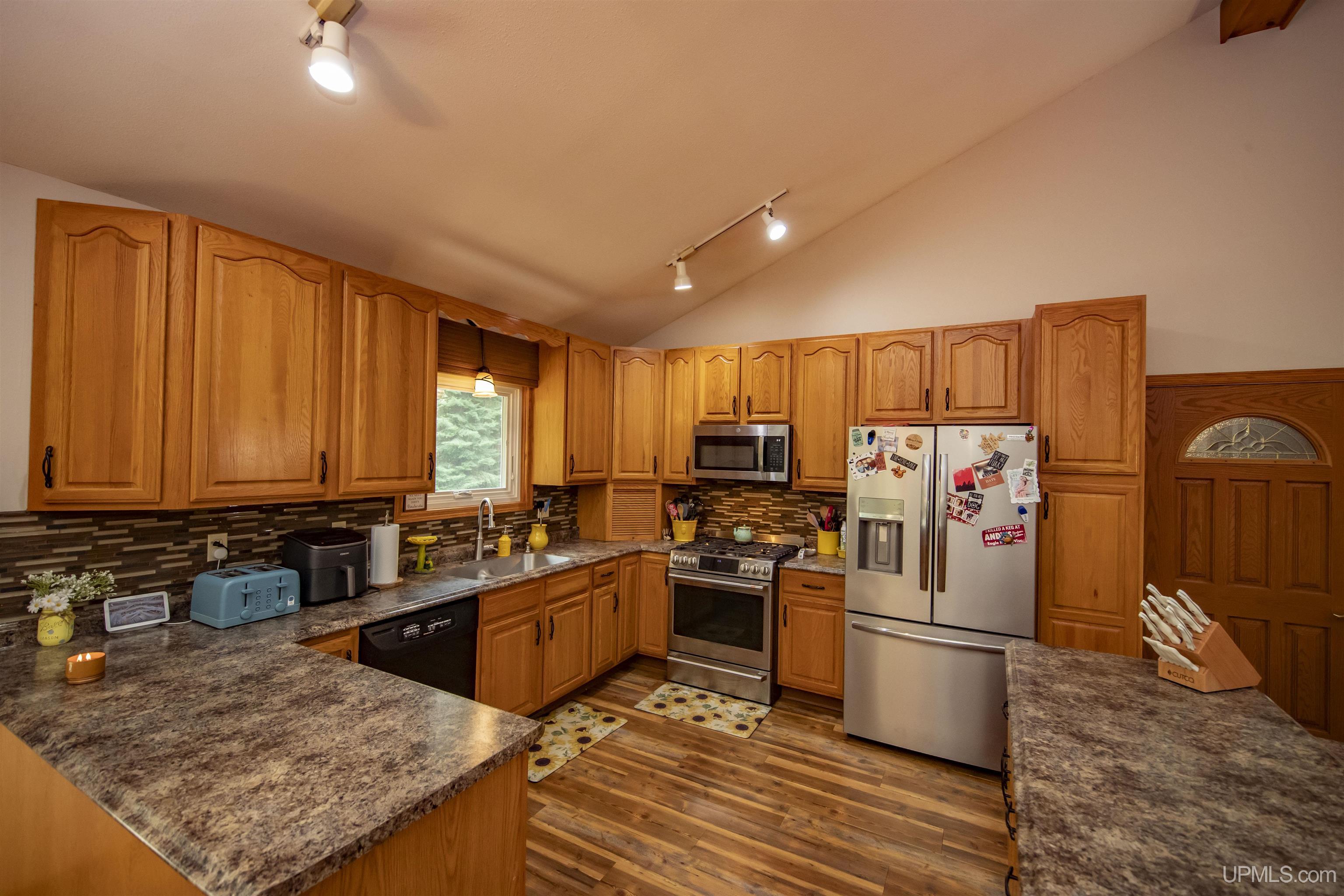1768 River Bend Trail Property Photo 15
