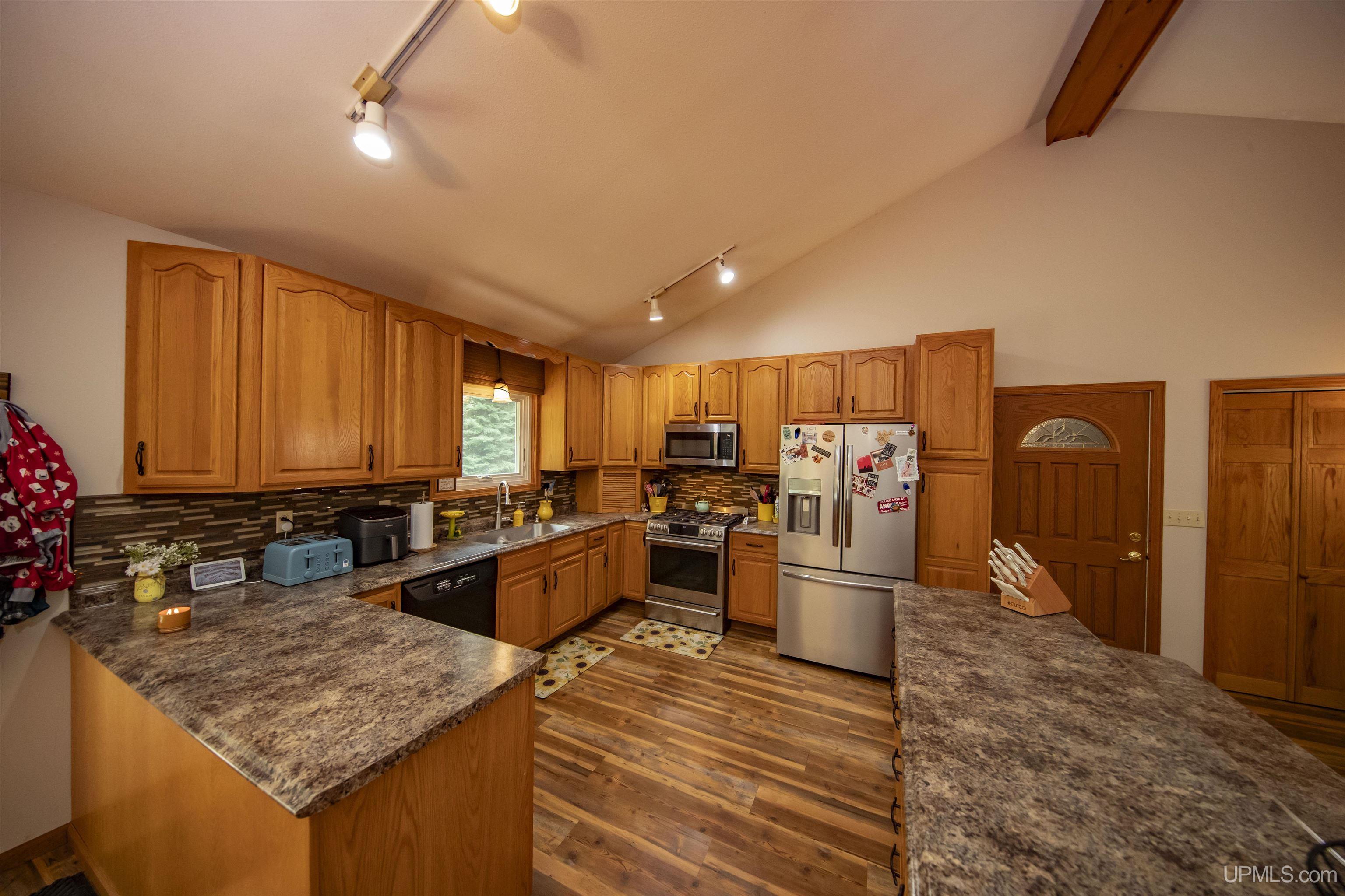 1768 River Bend Trail Property Photo 16