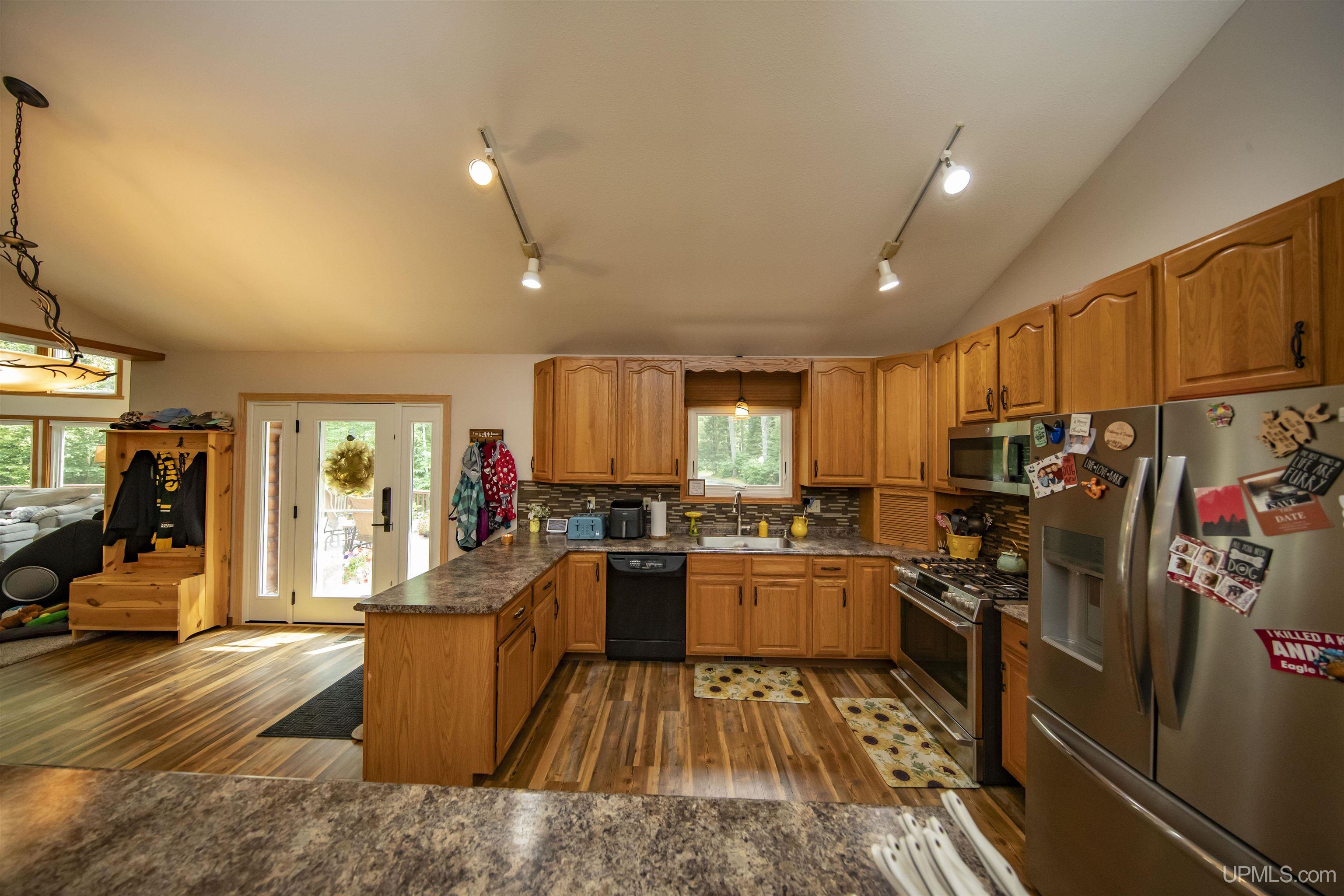 1768 River Bend Trail Property Photo 18