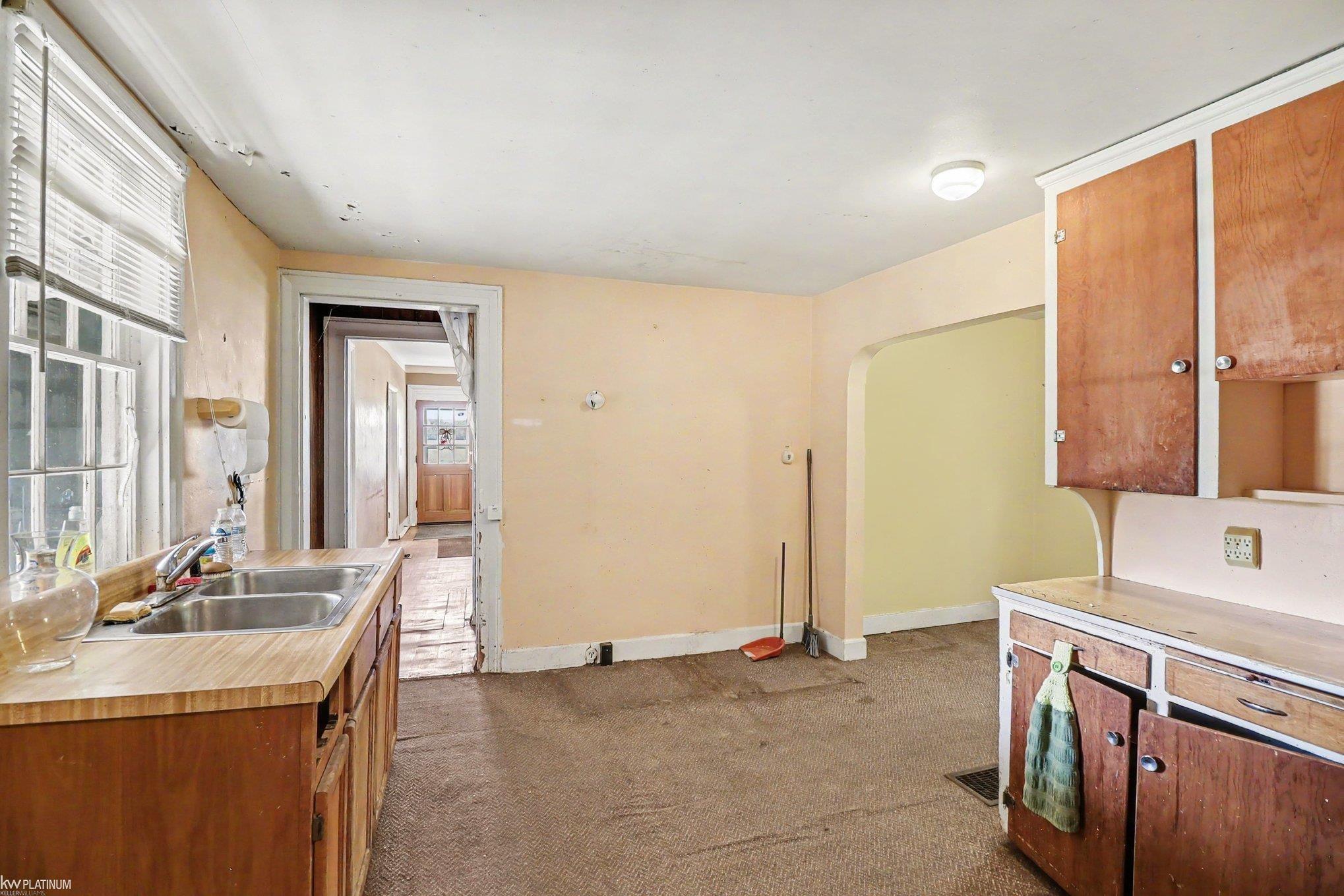 5918 Jeddo Road Property Photo 11