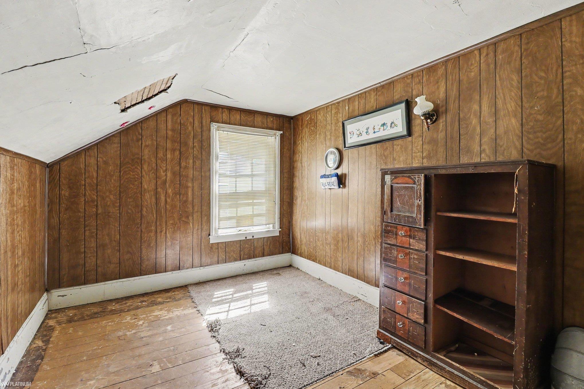 5918 Jeddo Road Property Photo 14