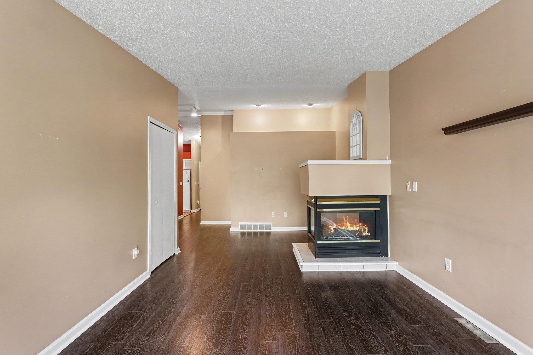 414 Morningside Drive Property Photo 3