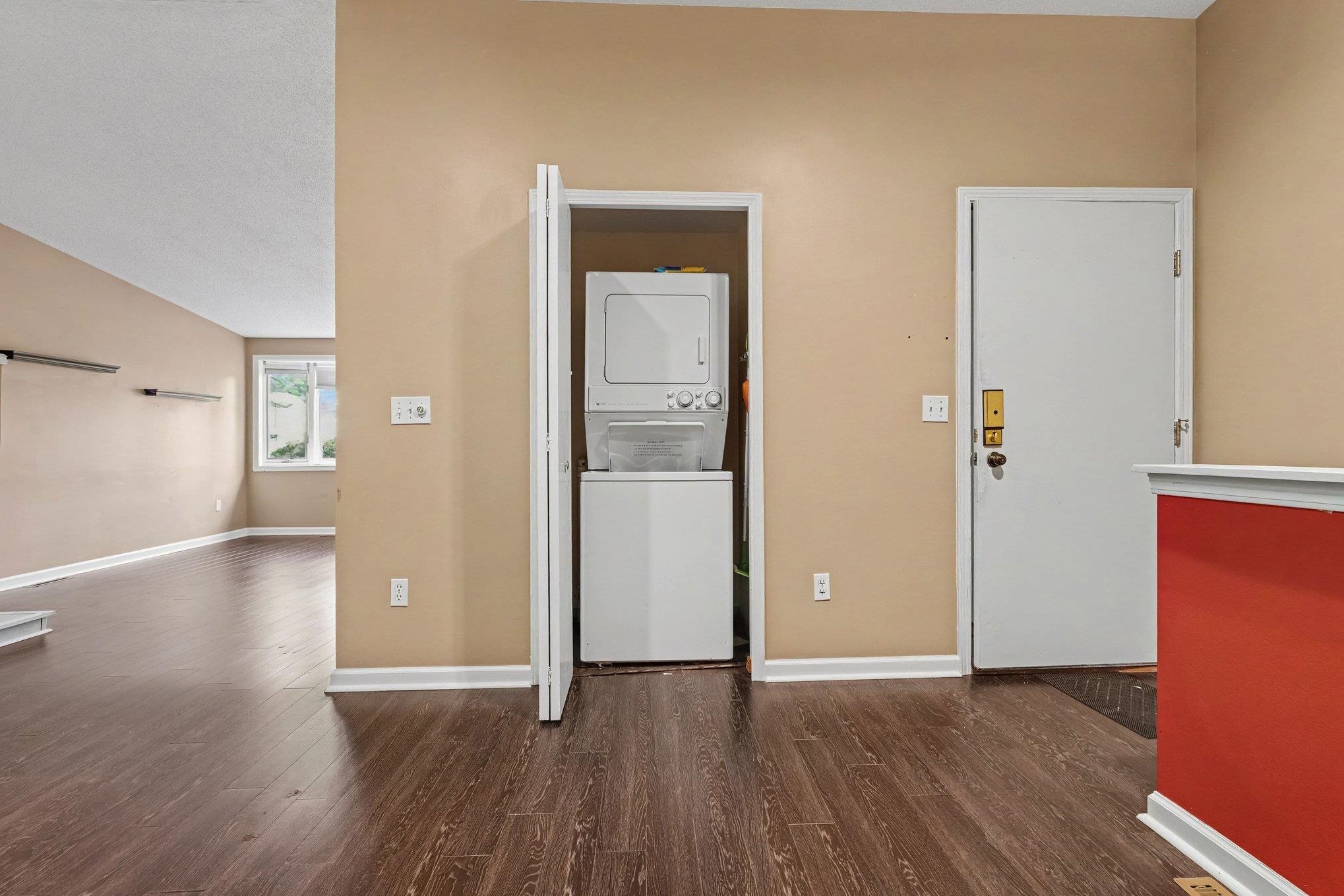 414 Morningside Drive Property Photo 5