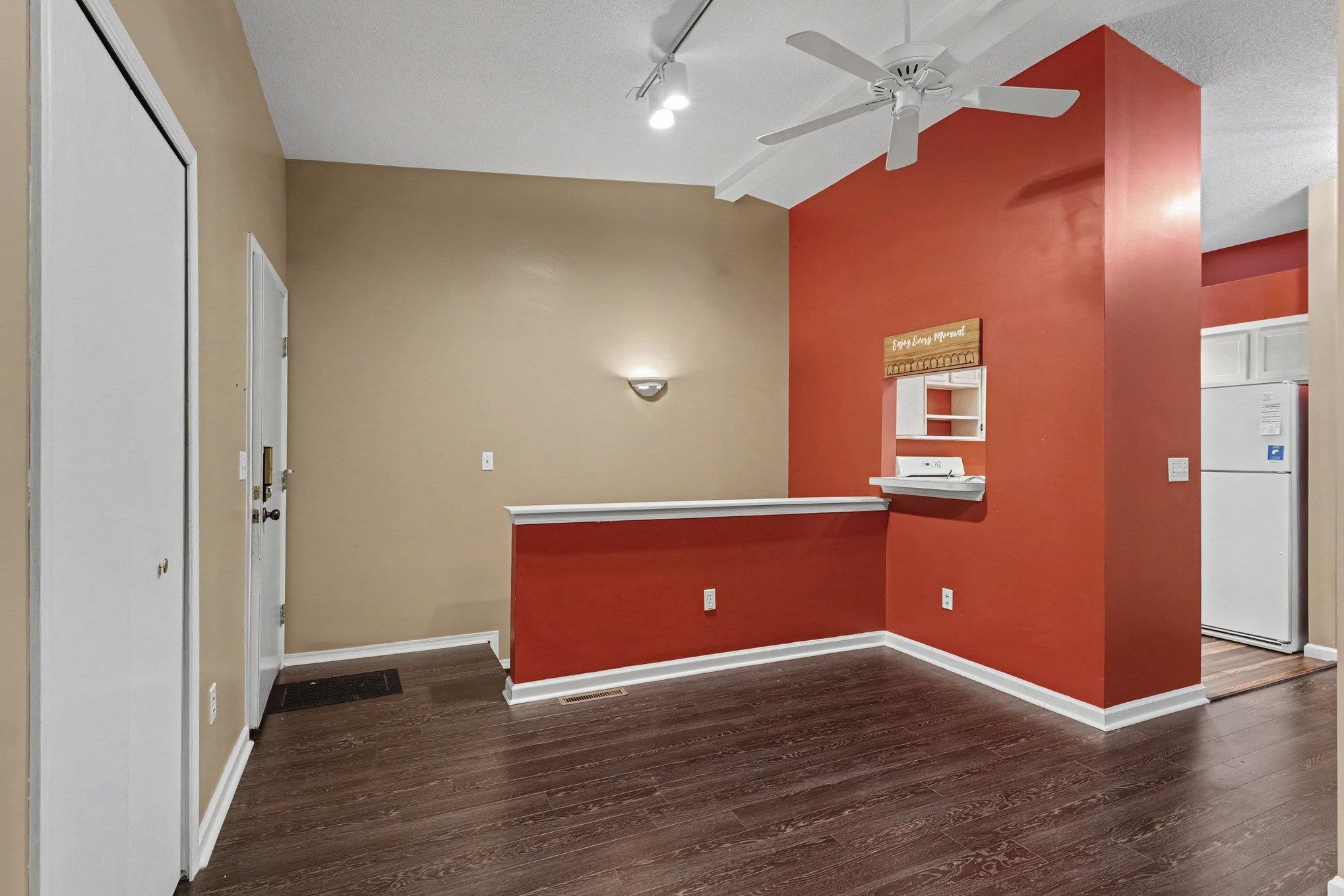 414 Morningside Drive Property Photo 6
