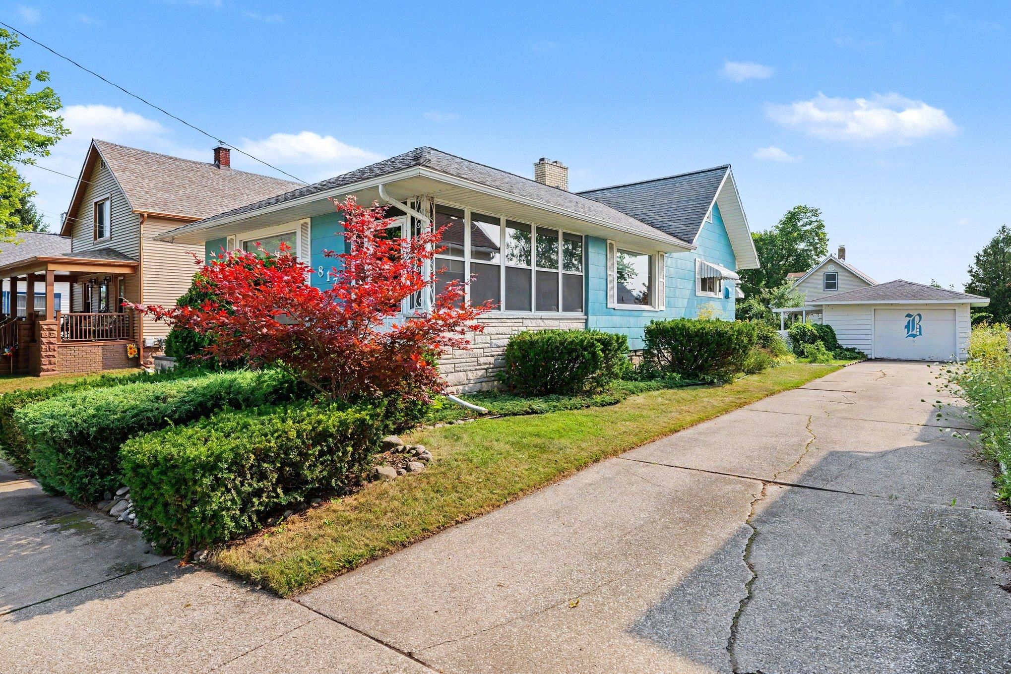 817 S Sherman Street Property Photo 1