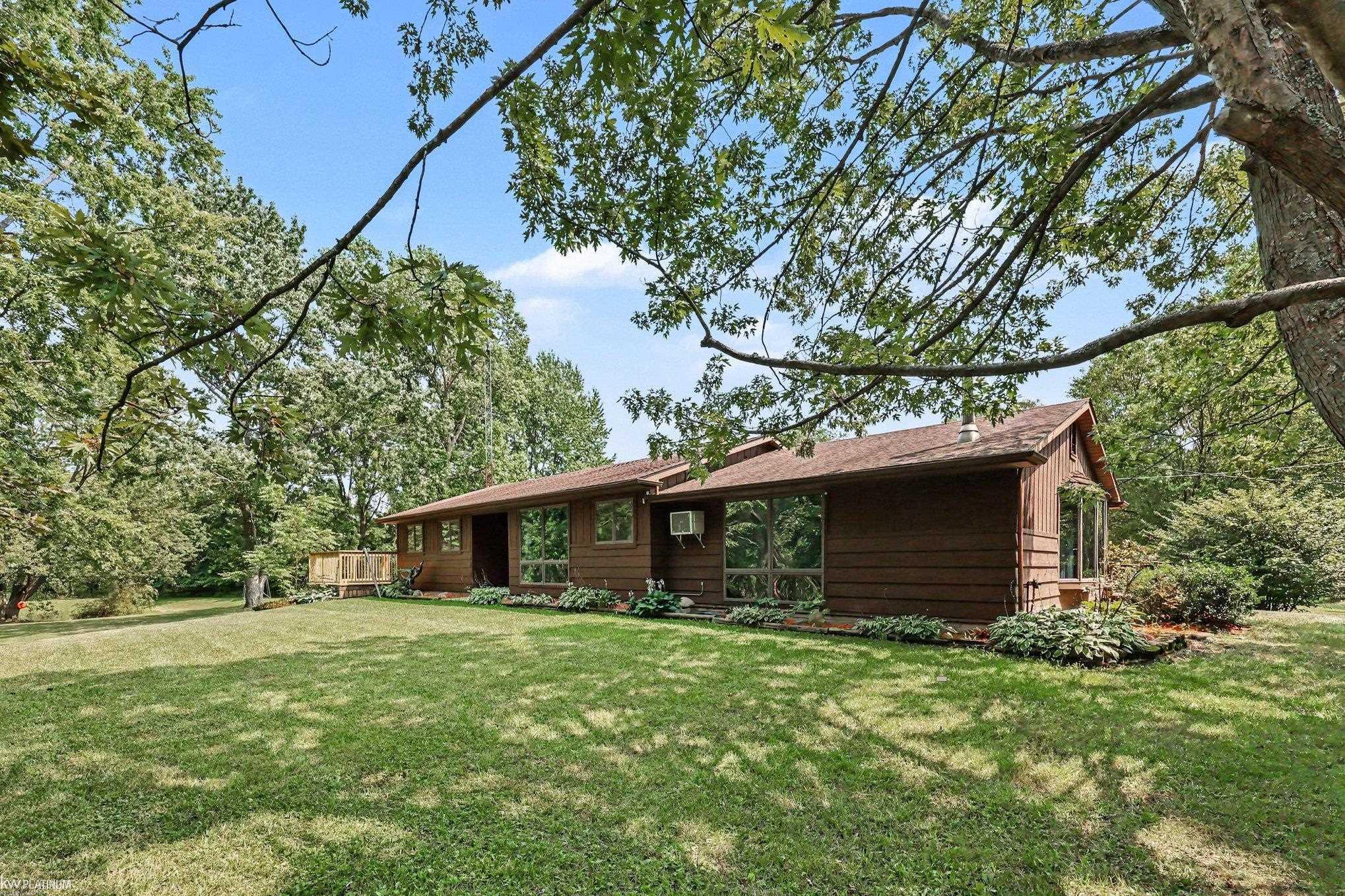 7800 Hemlock Drive Property Photo 6