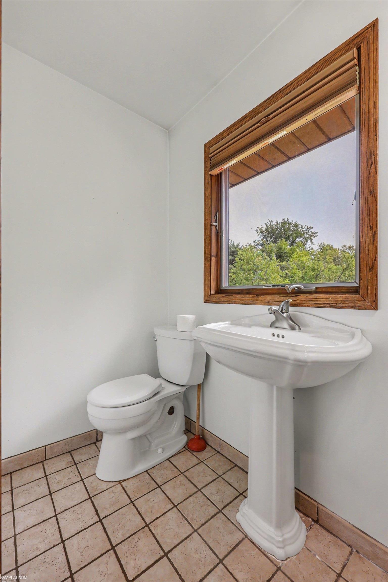 7800 Hemlock Drive Property Photo 18