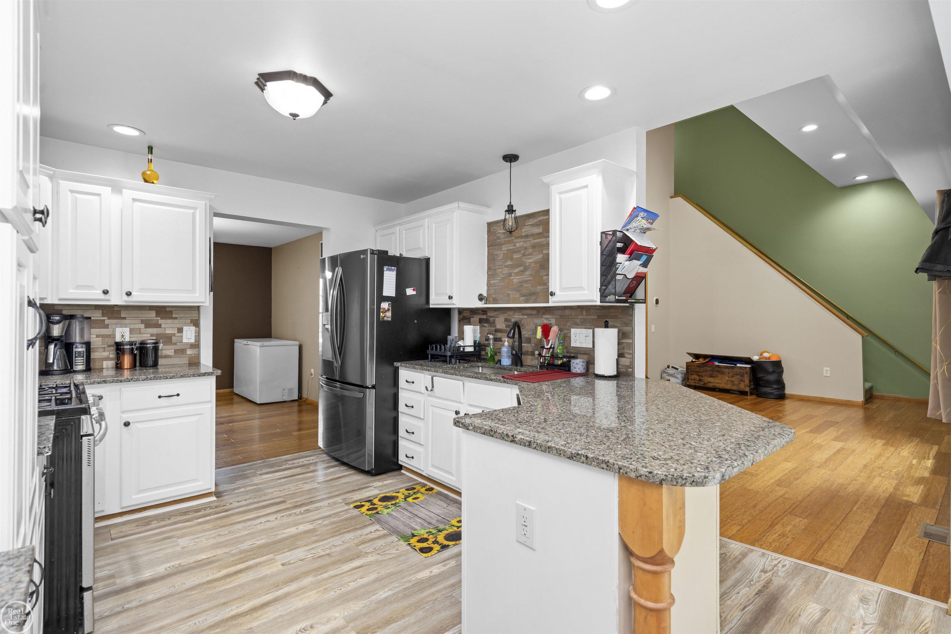 7099 Arnold Road Property Photo 15