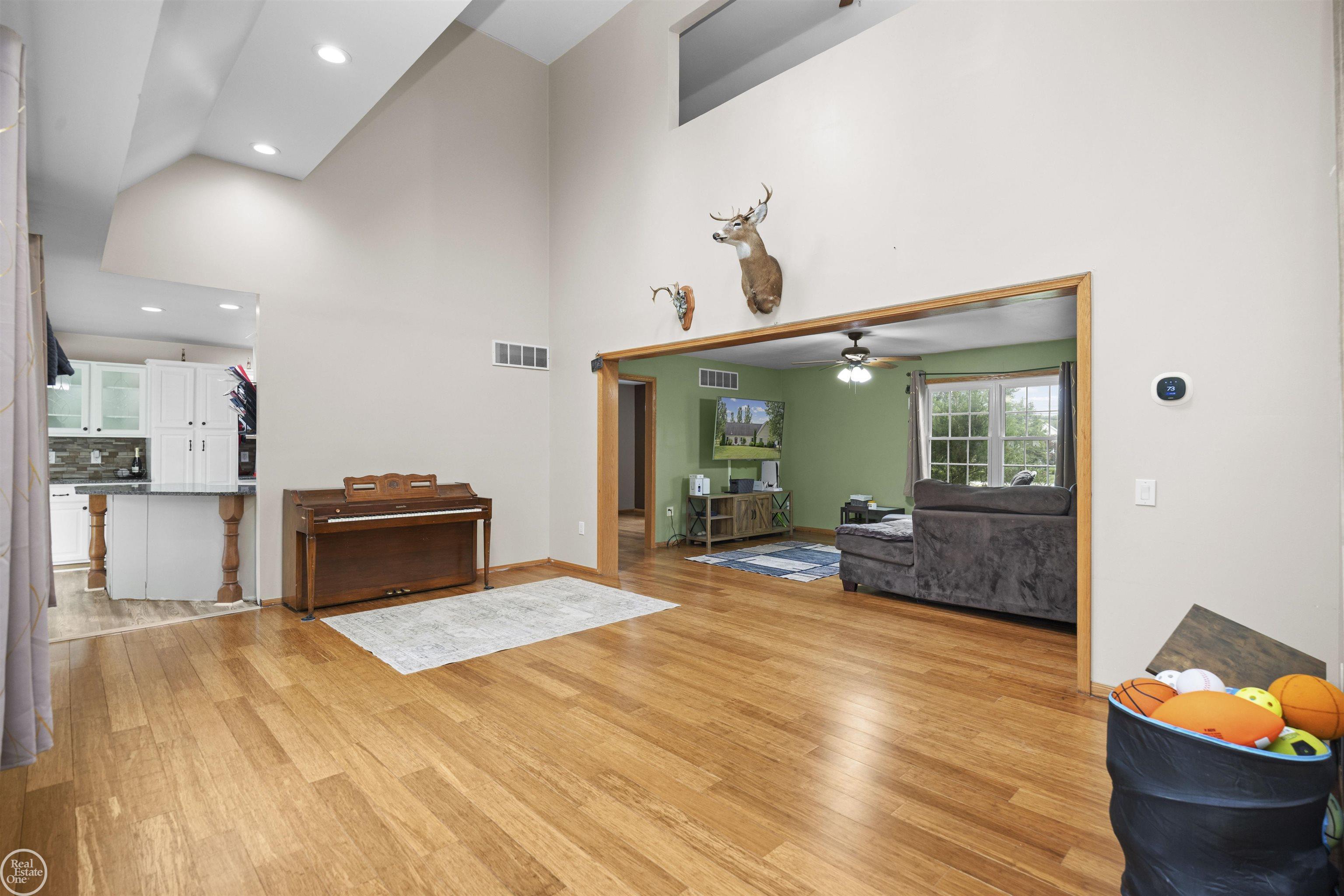 7099 Arnold Road Property Photo 17