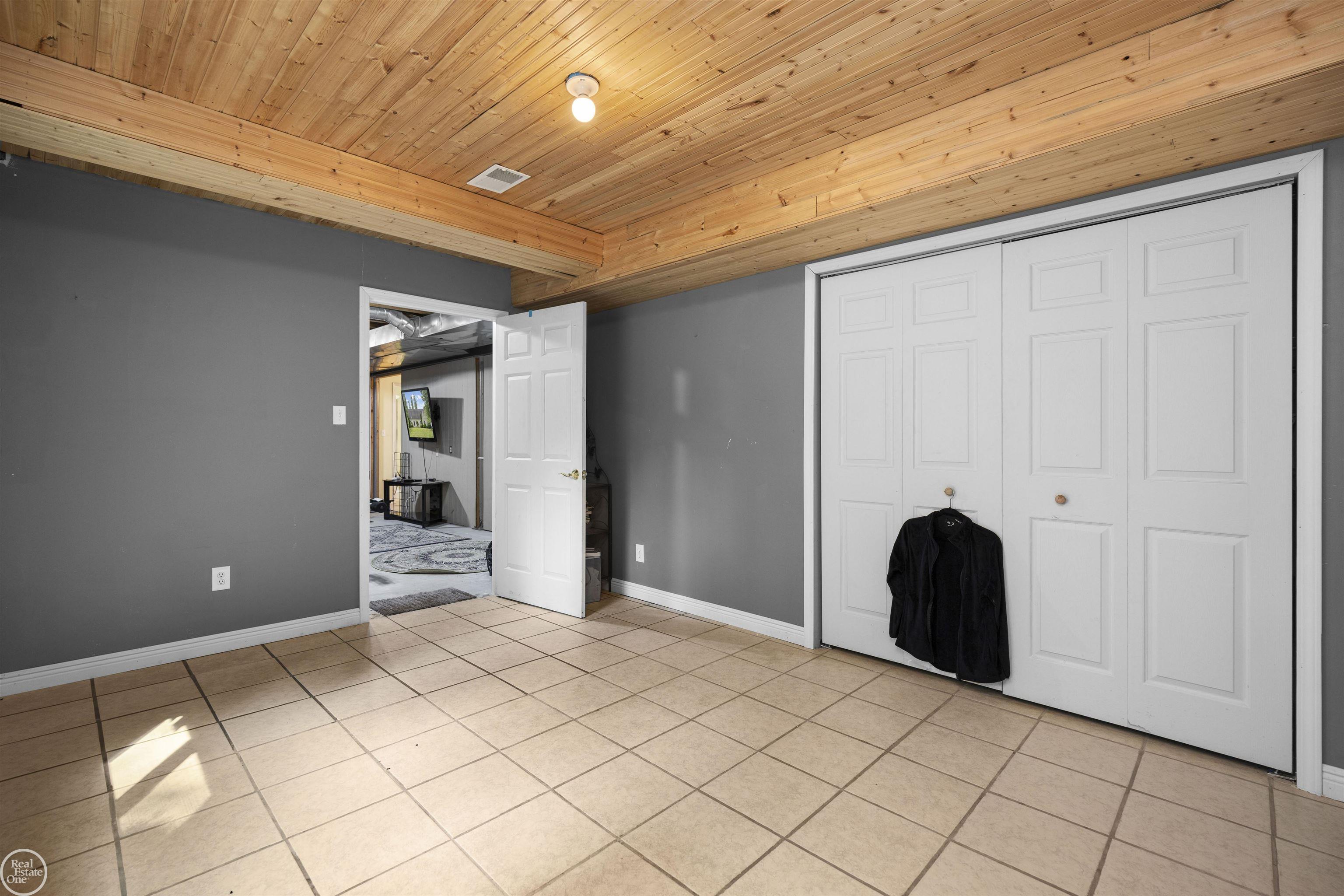 7099 Arnold Road Property Photo 47