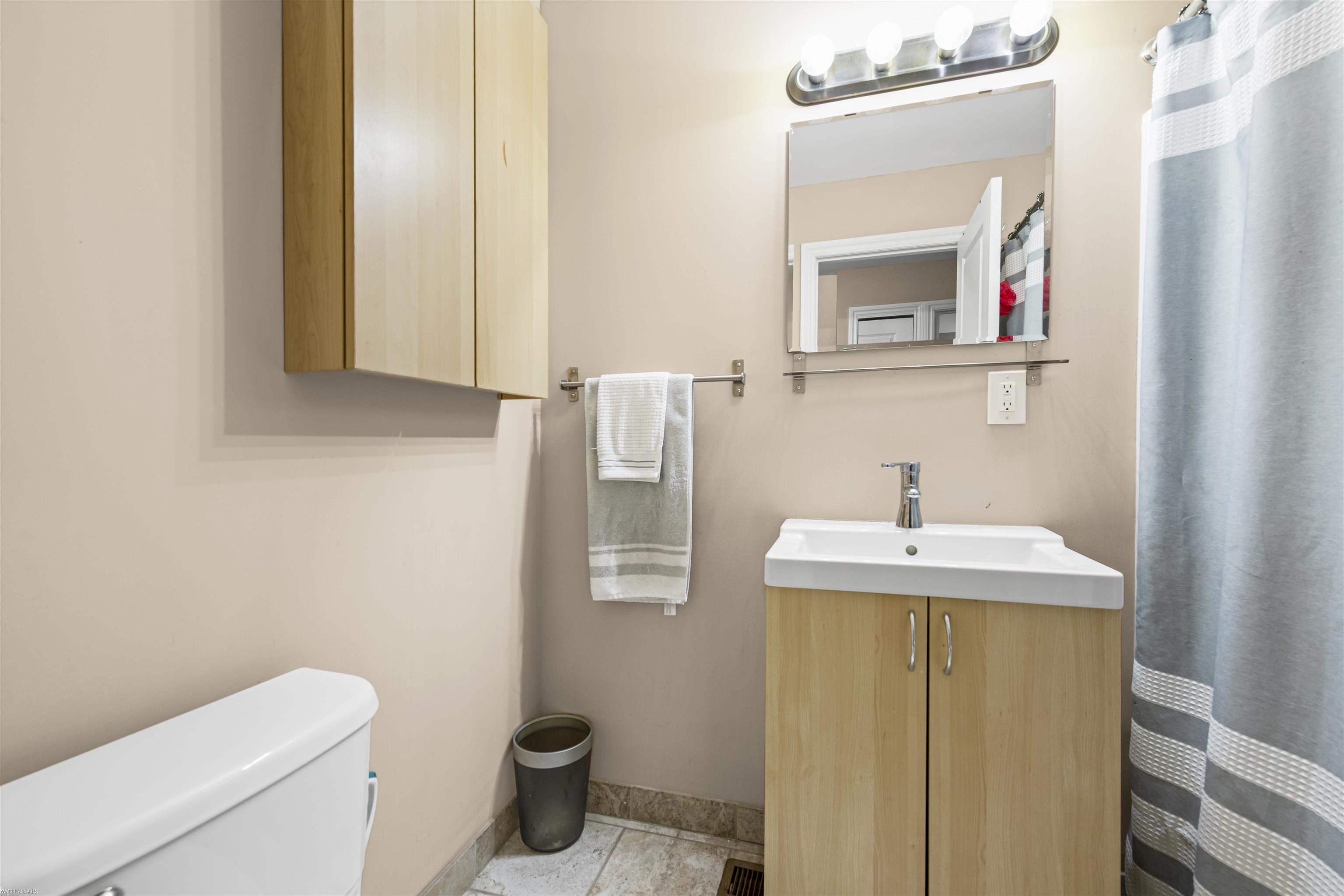 21627 E 11 Mile Road Property Photo 6