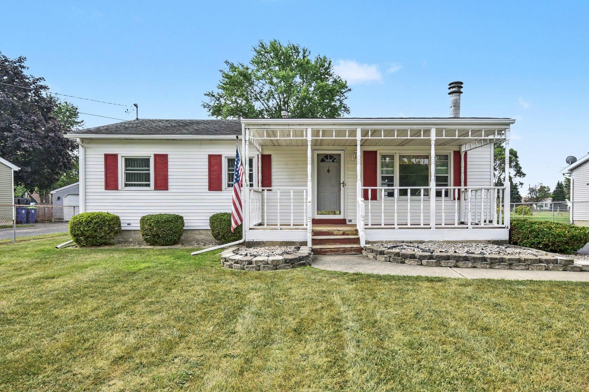 881 Edison Street Property Photo 1
