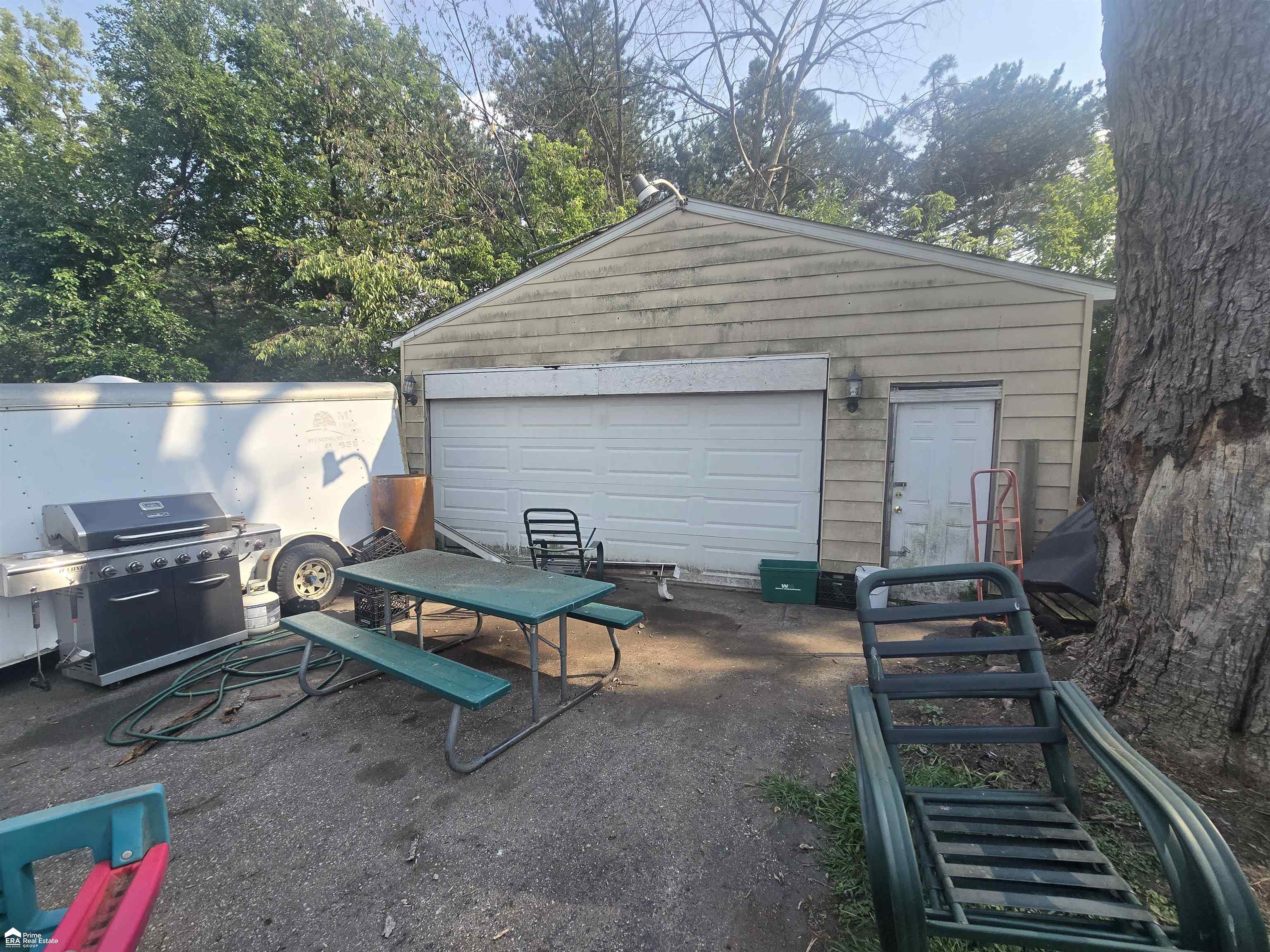 855 Victoria Avenue Property Photo 17