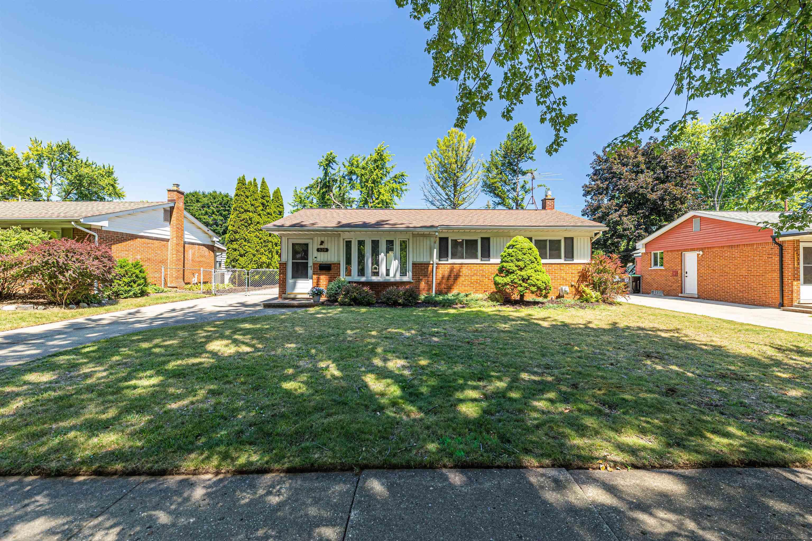 529 Rewold Drive Property Photo 1
