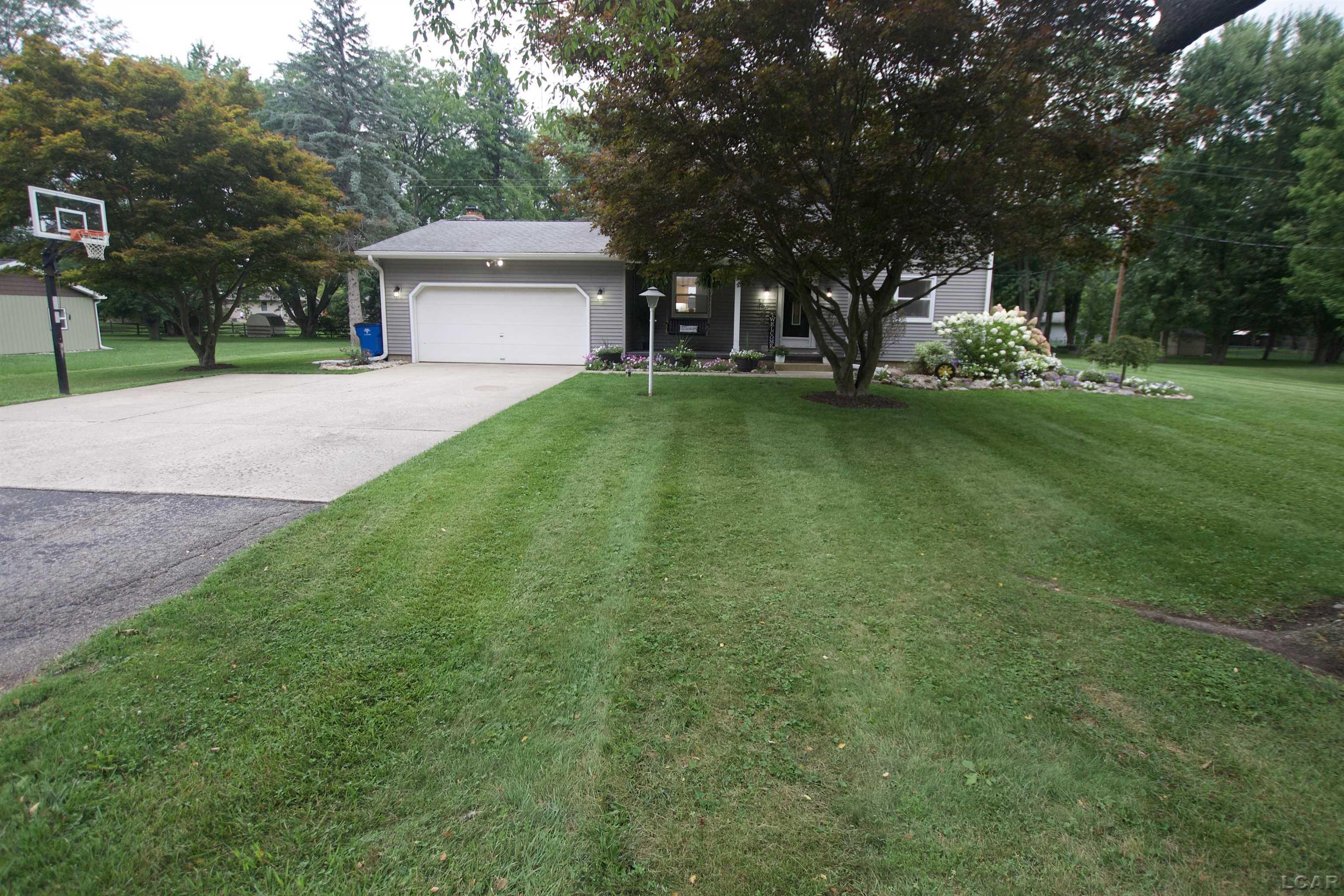 2652 Spielman Road Road Property Photo 3