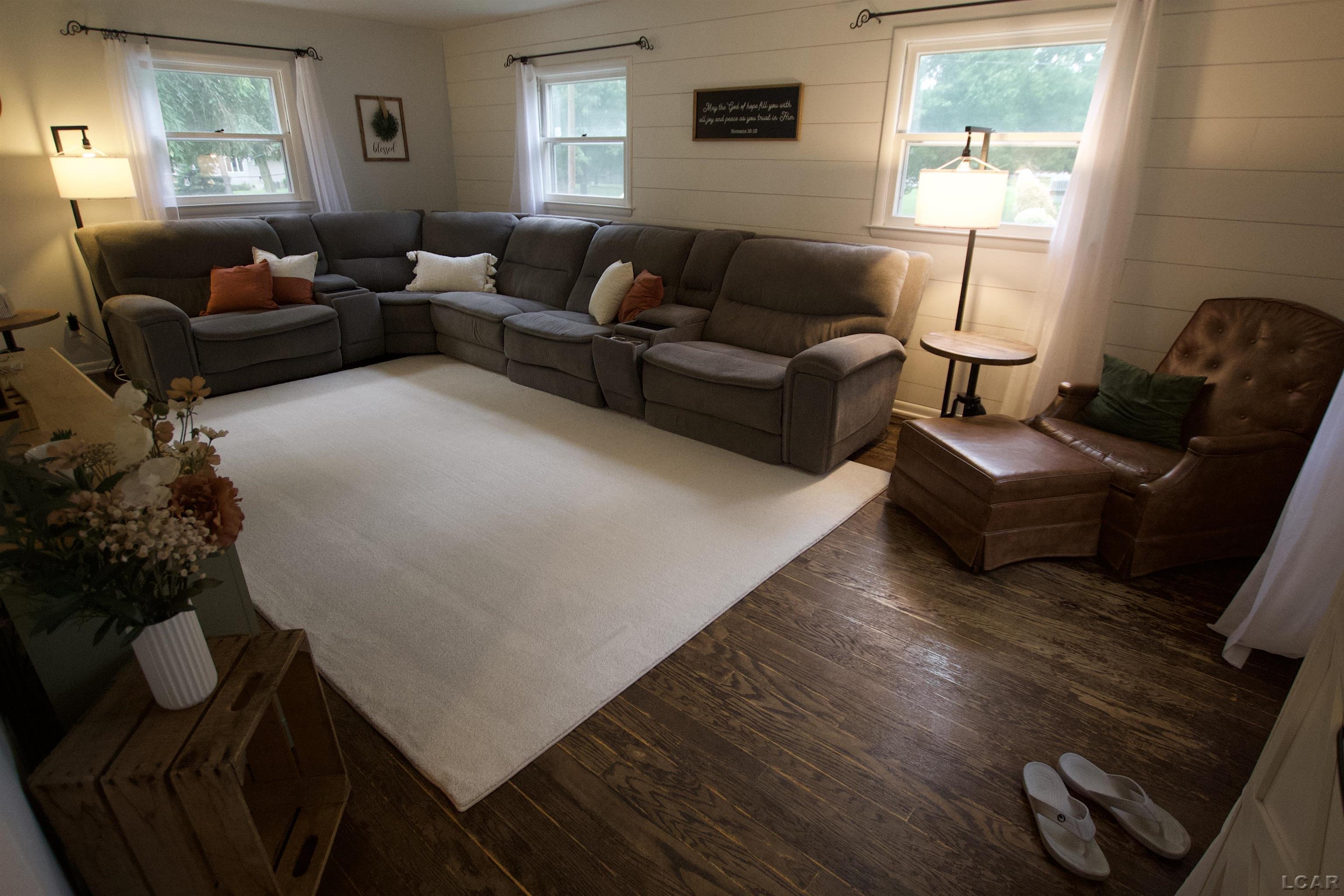 2652 Spielman Road Road Property Photo 9
