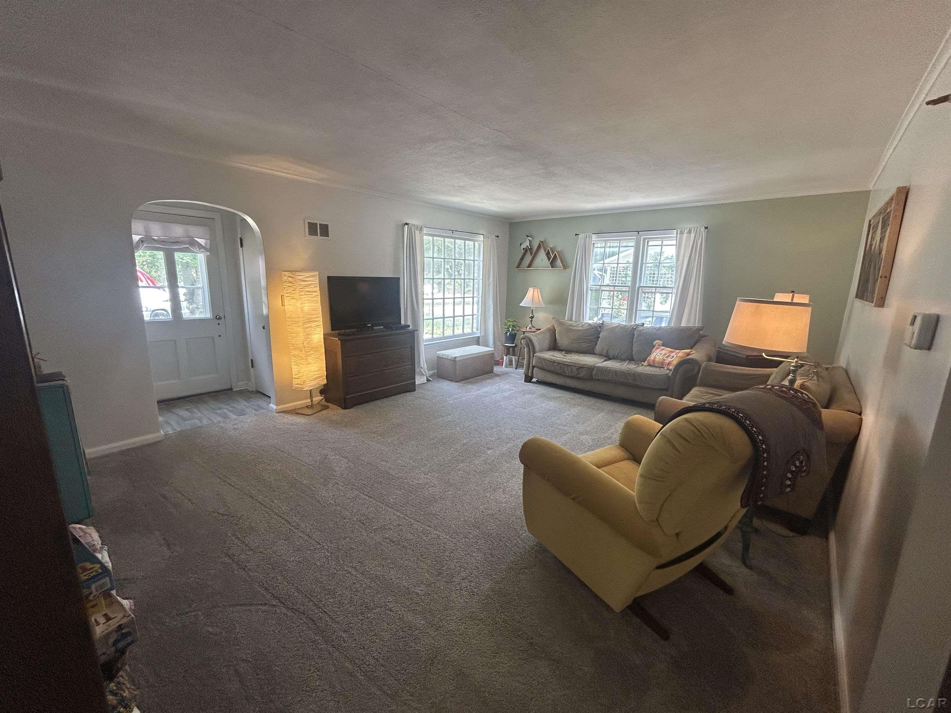 1229 University Avenue Property Photo 3