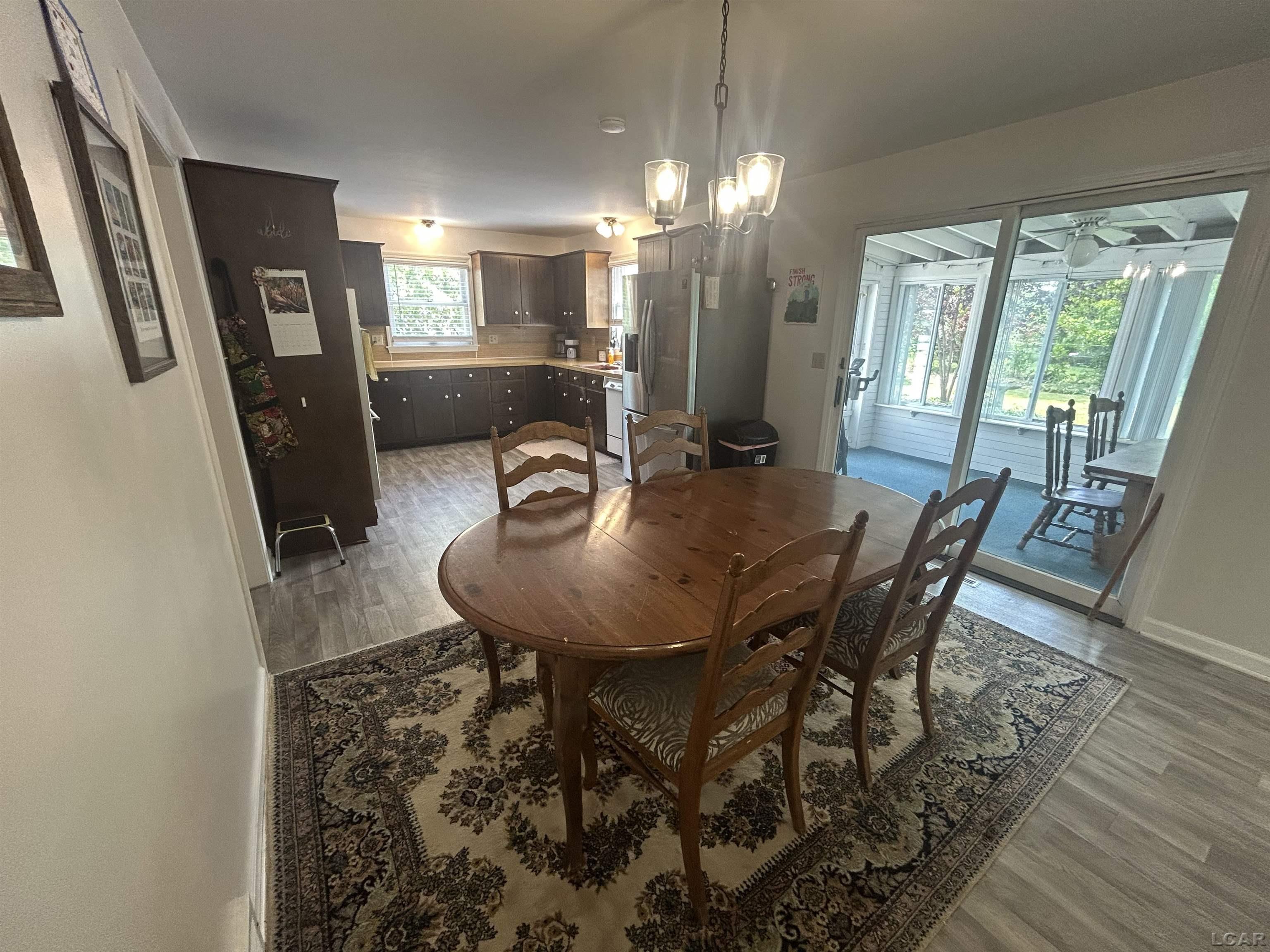 1229 University Avenue Property Photo 8