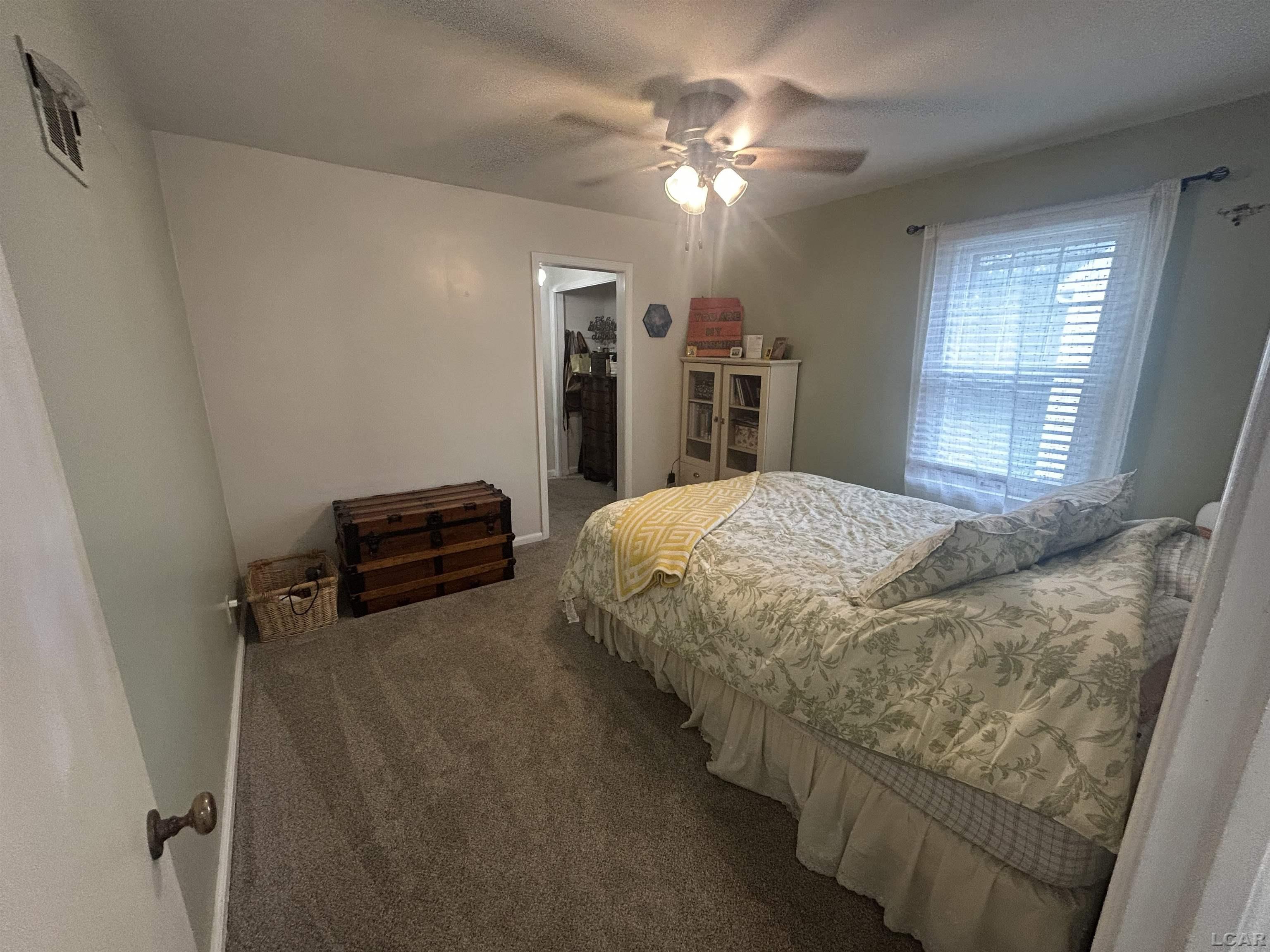 1229 University Avenue Property Photo 11
