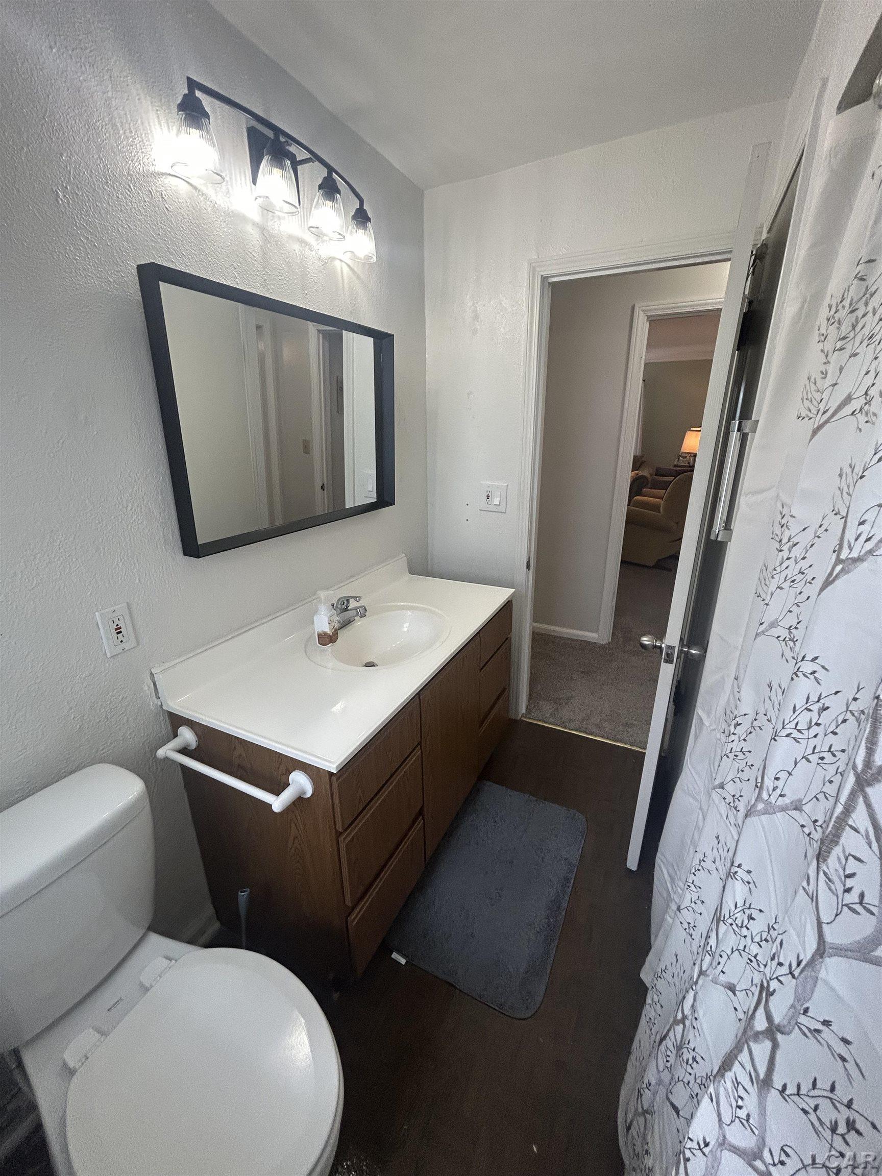 1229 University Avenue Property Photo 13